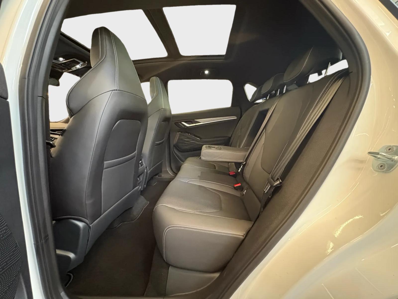 JAC JS6 1.5 PHEV-image-10
