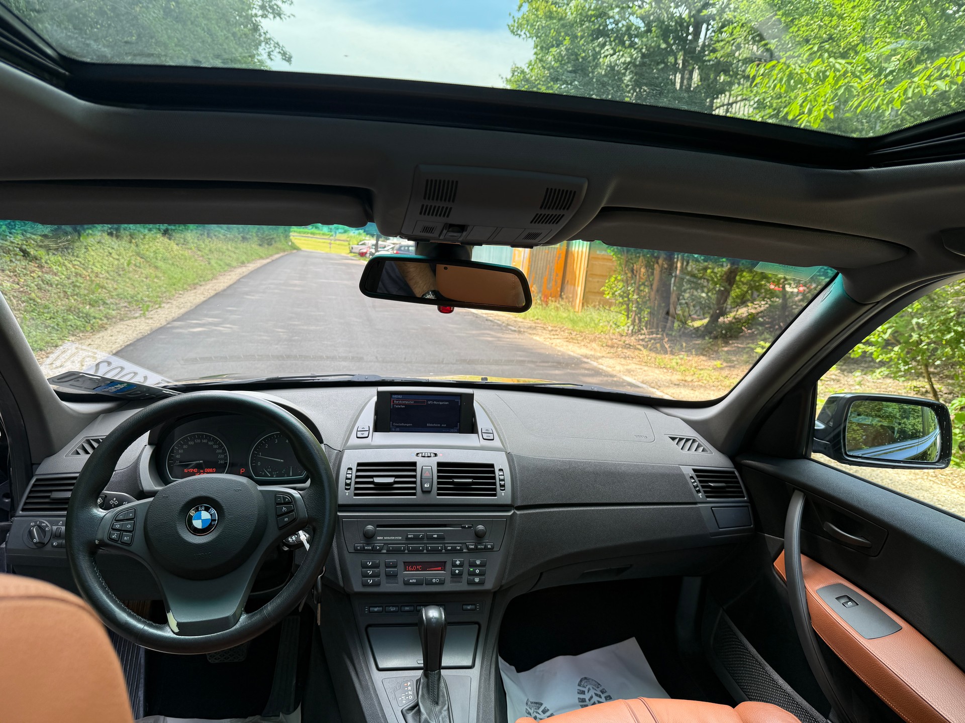BMW X3 3.0i-image-13