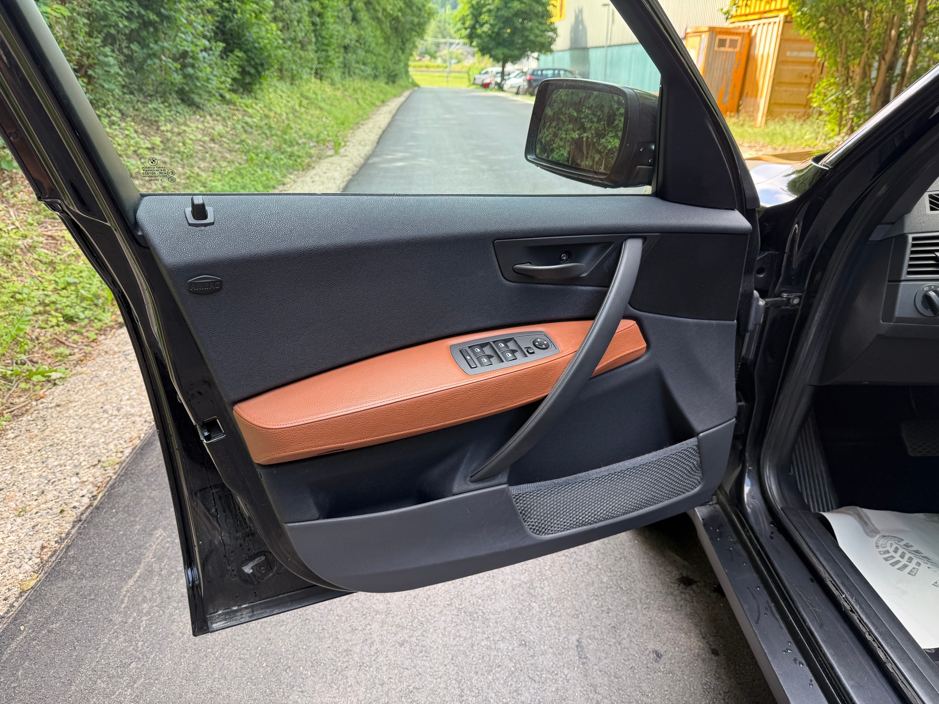BMW X3 3.0i-image-9