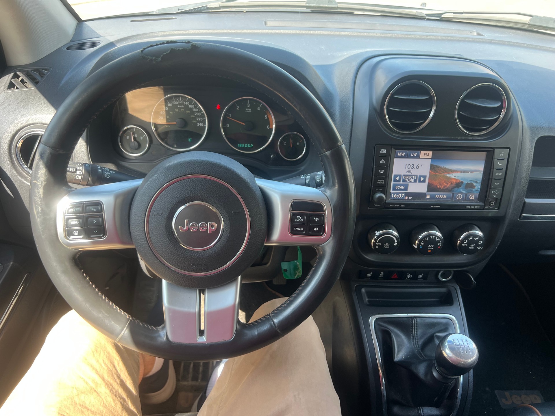 JEEP Compass 2.2 CRD Limited-image-11