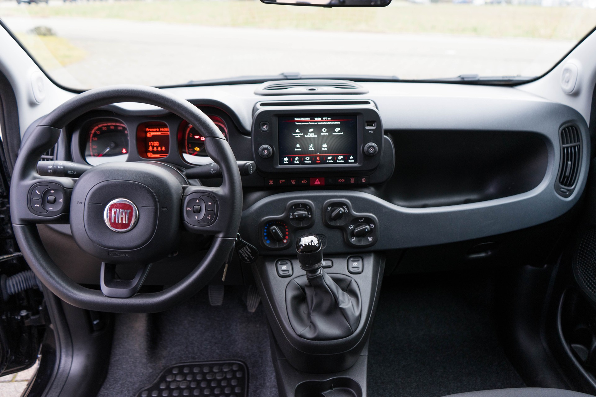 FIAT Panda 1.0 MHEV Cross-image-13