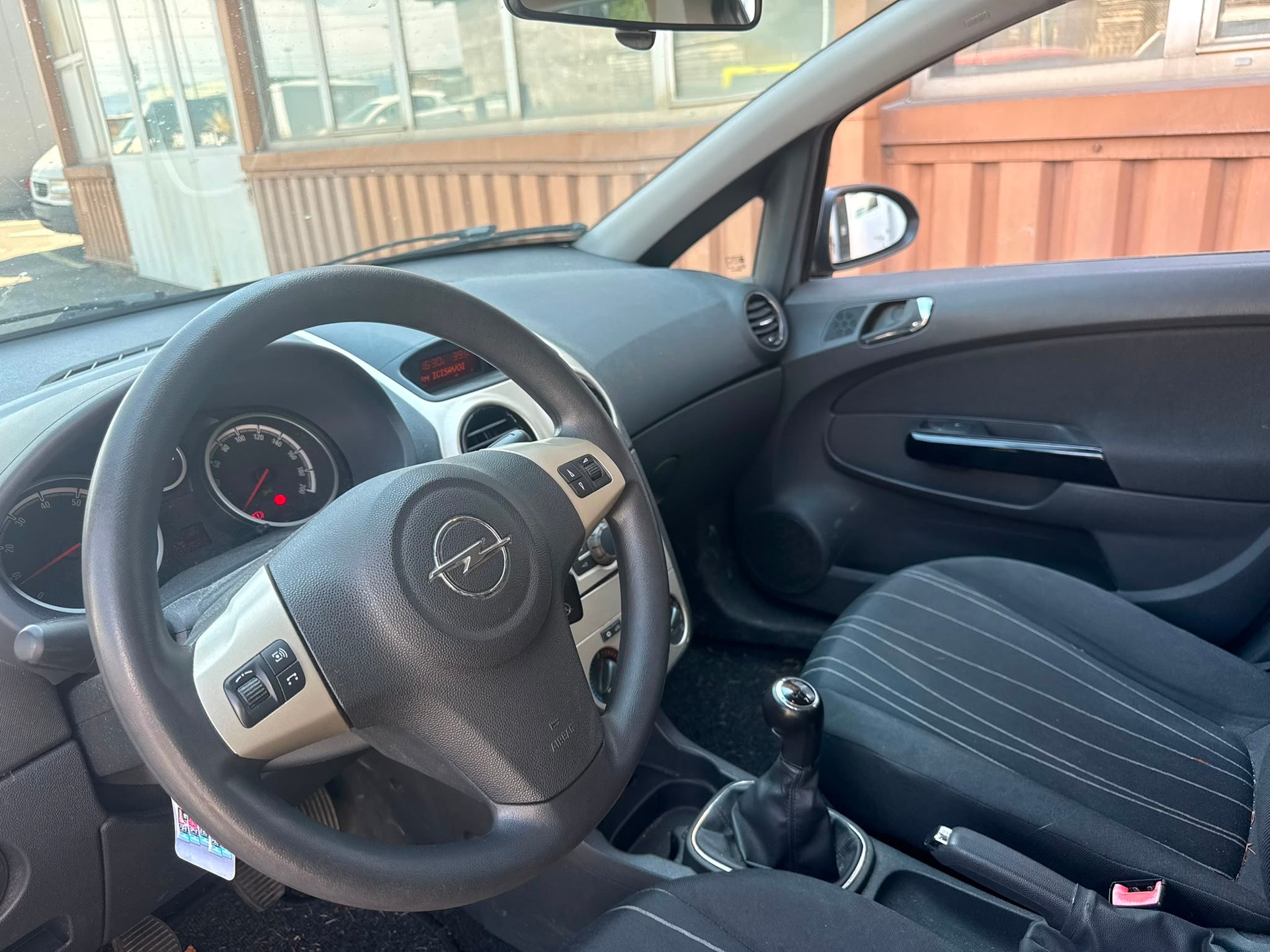 OPEL Corsa 1.4 TP Enjoy-image-5