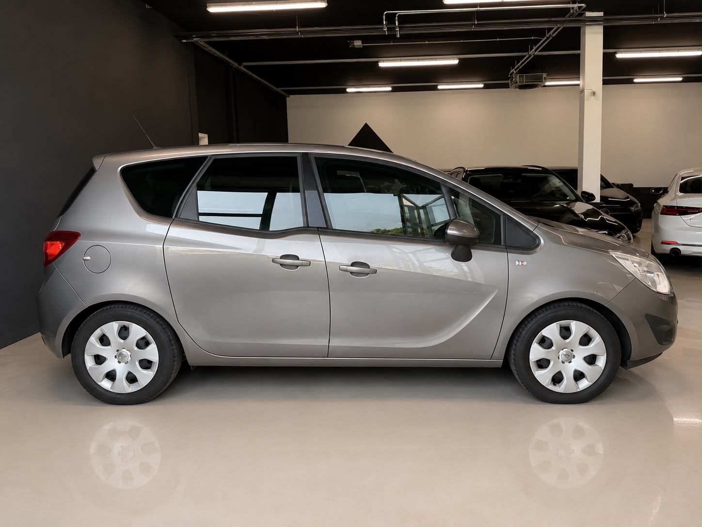 OPEL Meriva 1.4 Turbo Cosmo-image-6