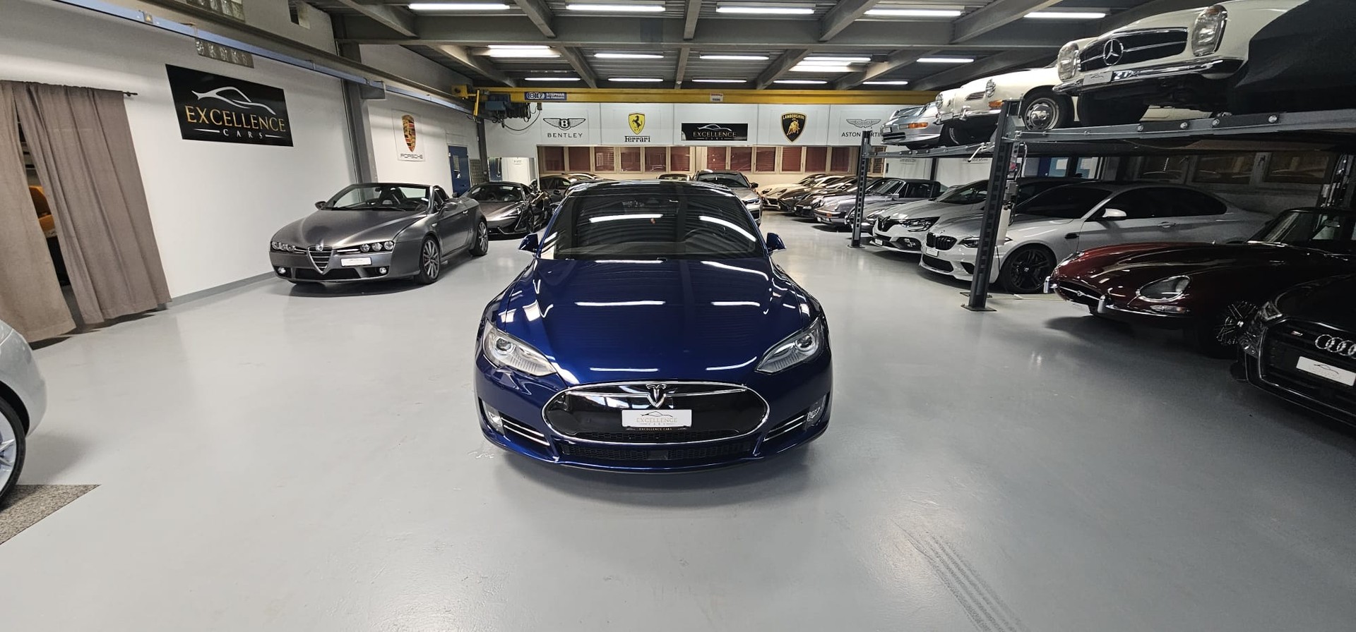 TESLA Model S 90 D-image-1