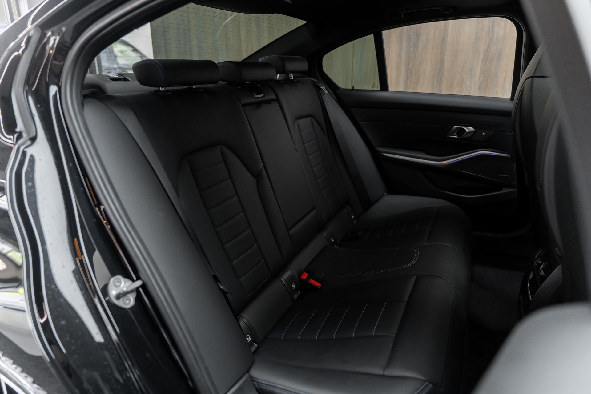 BMW M340d xDrive 48V Steptronic-image-11