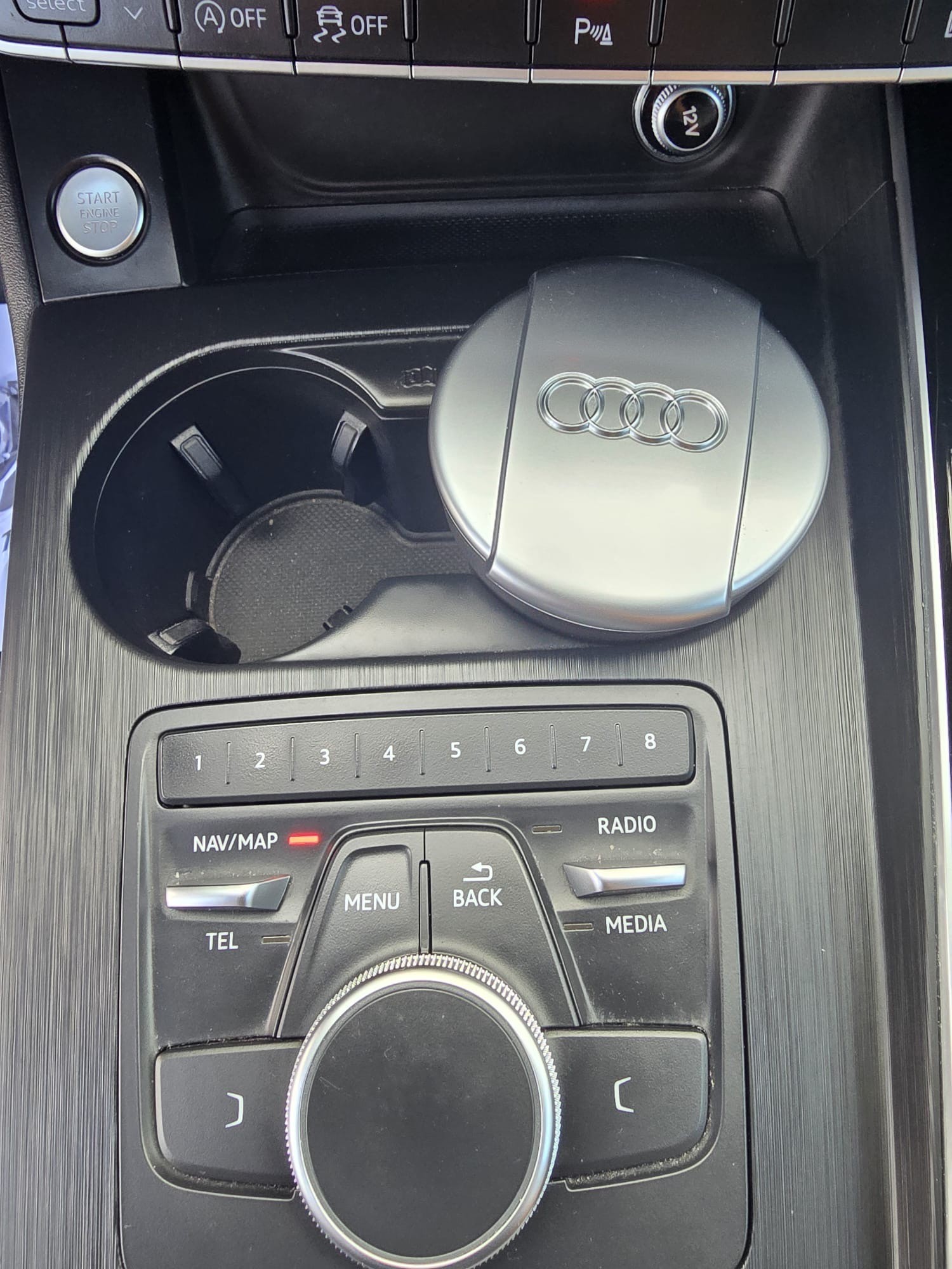 AUDI A4 Avant 40 TDI quattro S-tronic-image-16