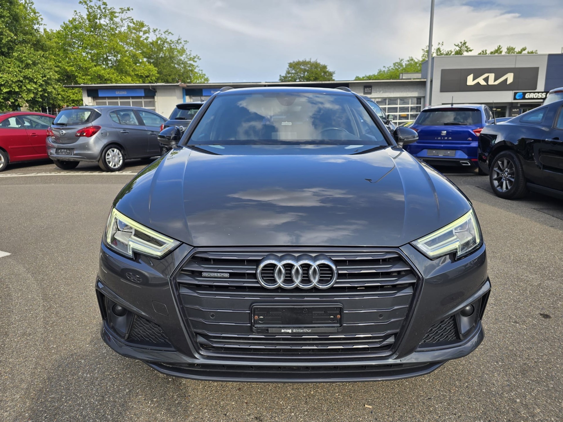 AUDI A4 Avant 40 TDI quattro S-tronic-image-1