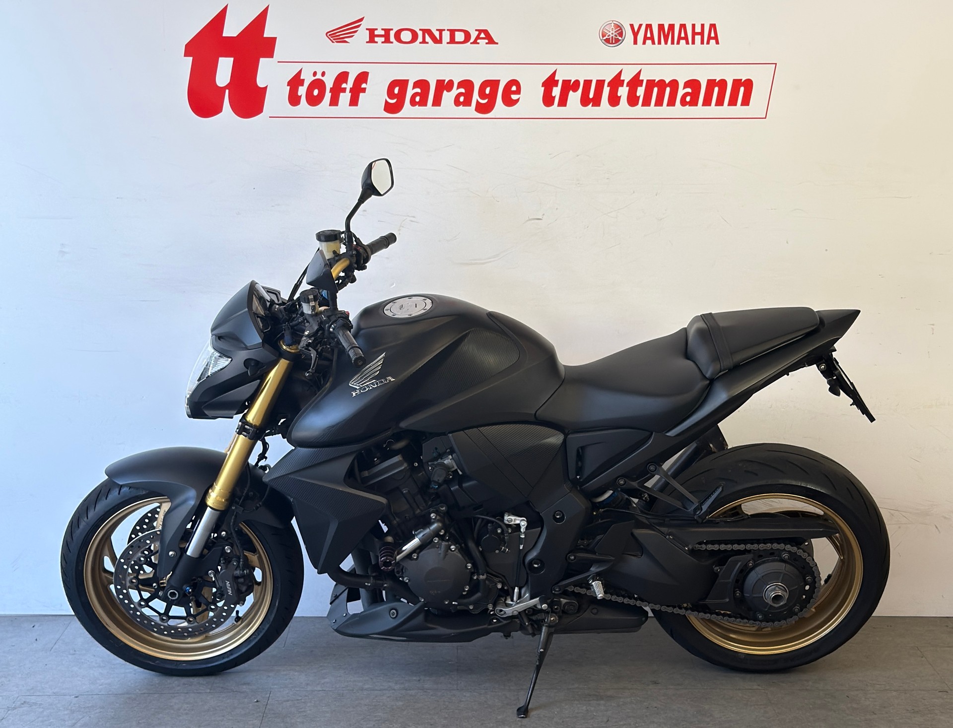 HONDA CB 1000 R ABS-showroom-element-1