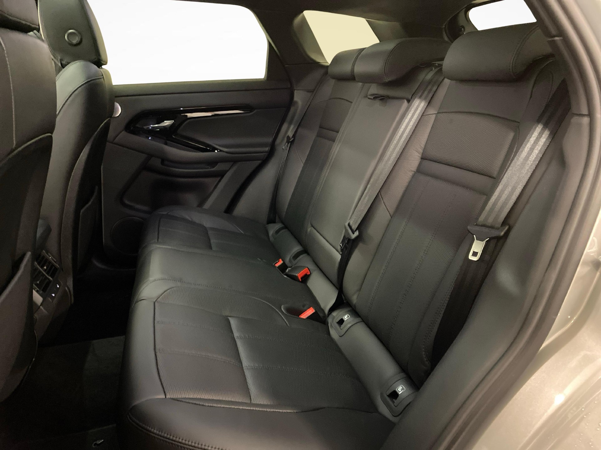 LAND ROVER Range Rover Evoque 1.5 T 270e Autobiography-image-11
