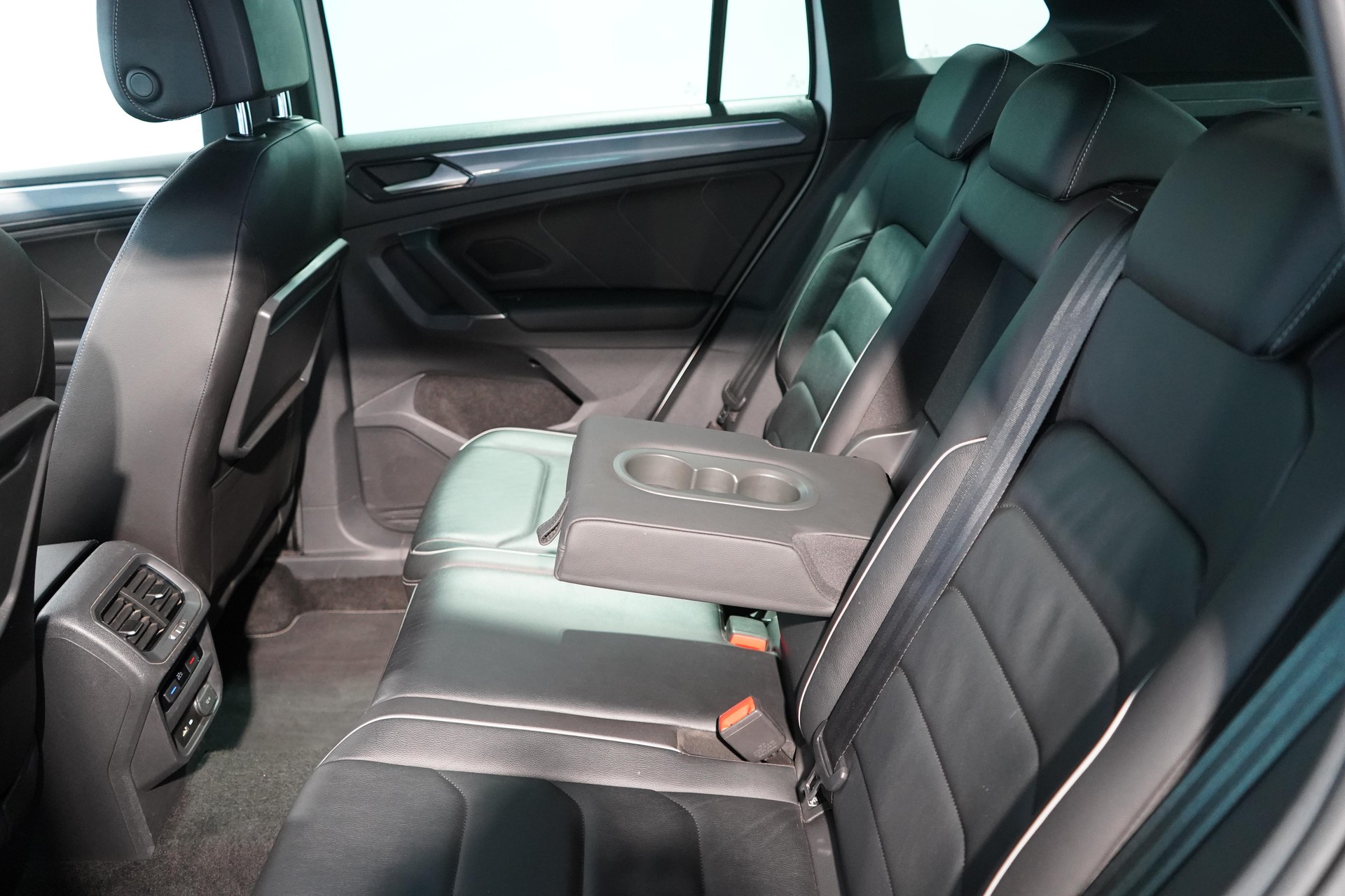 VW Tiguan 2.0 TSI Highline DSG-image-19