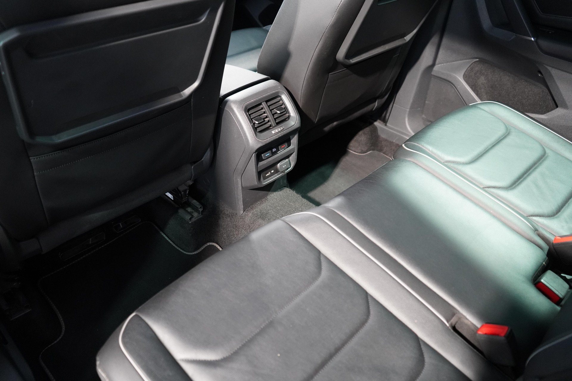 VW Tiguan 2.0 TSI Highline DSG-image-20