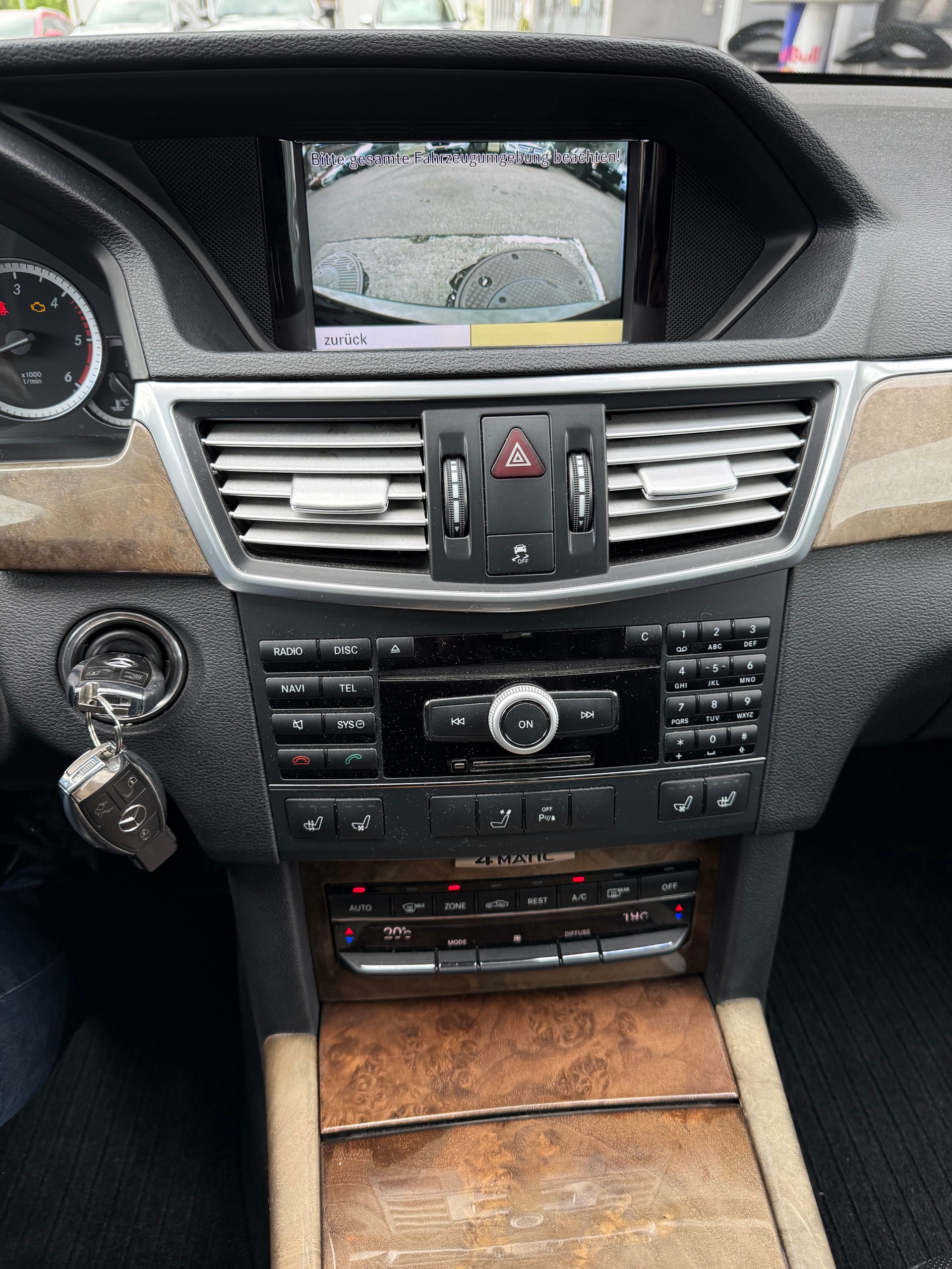 MERCEDES-BENZ E 350 CDI BlueEff. Avantgarde 4Matic 7G-Tronic-image-10