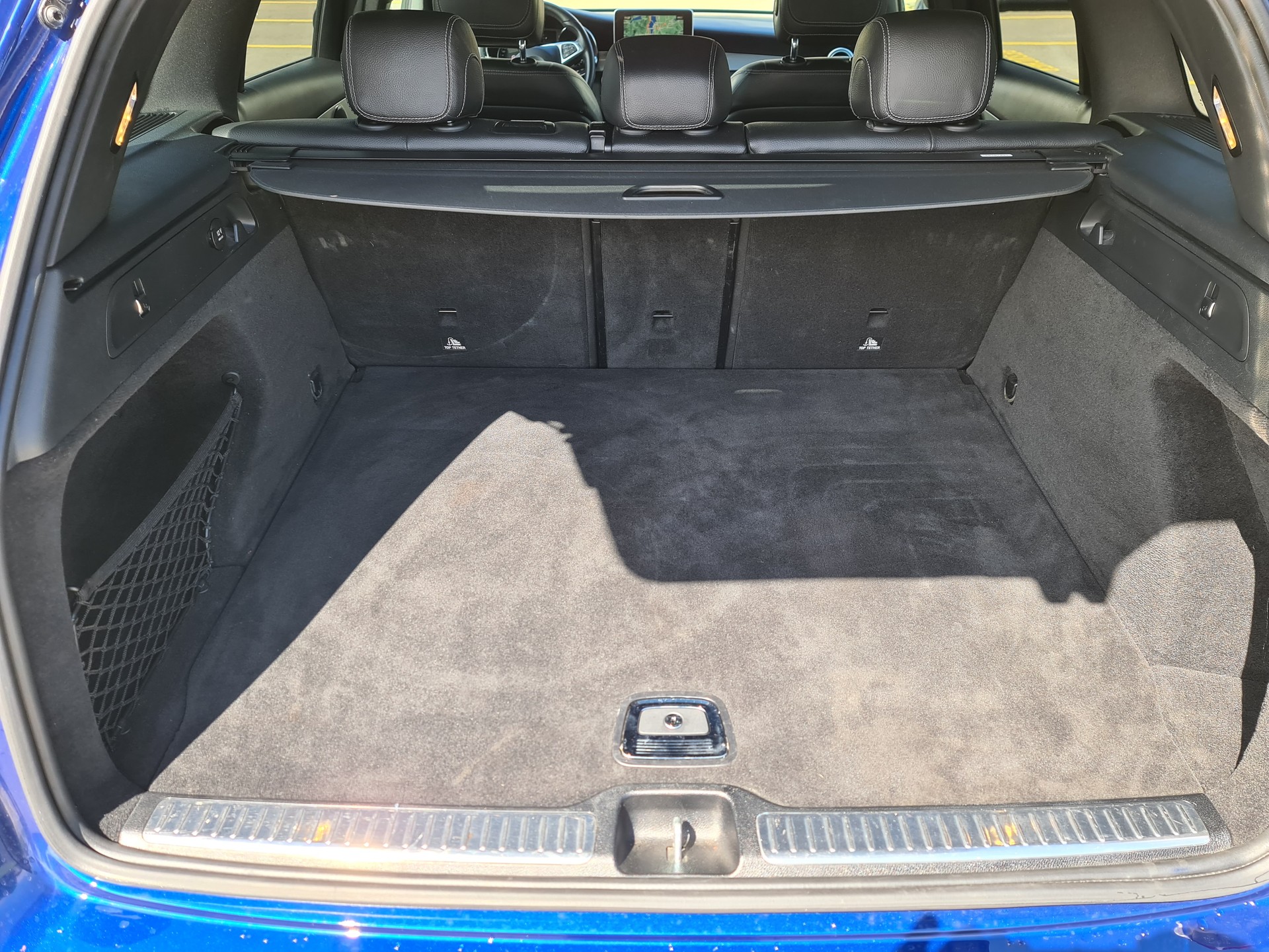 MERCEDES-BENZ GLC 220 d AMG Line 4Matic 9G-Tronic-image-15