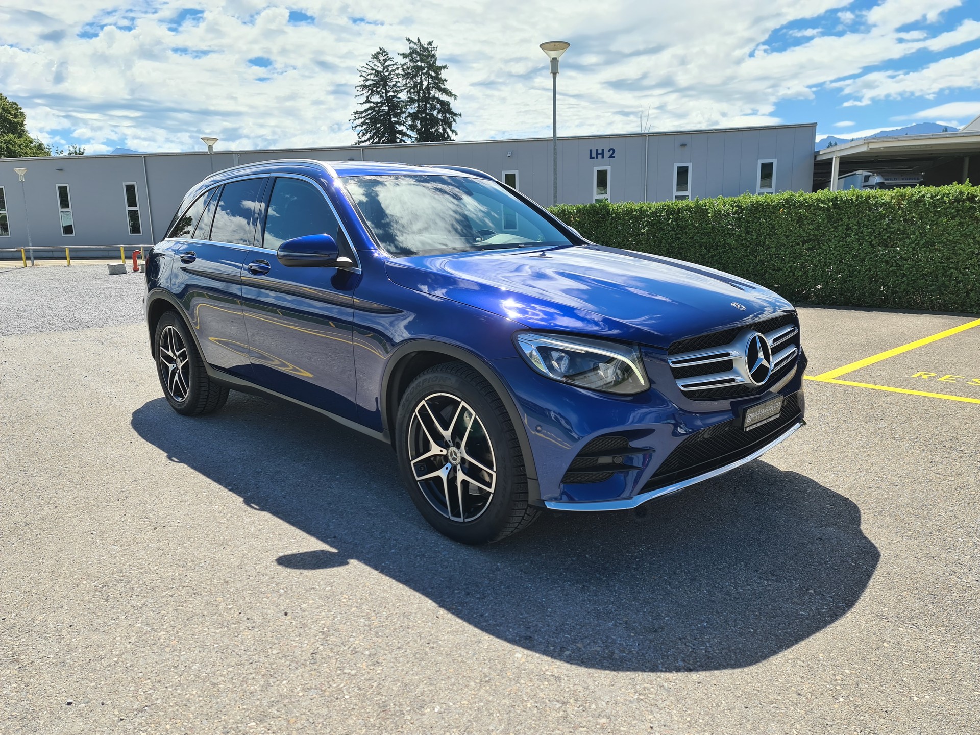 MERCEDES-BENZ GLC 220 d AMG Line 4Matic 9G-Tronic-image-1