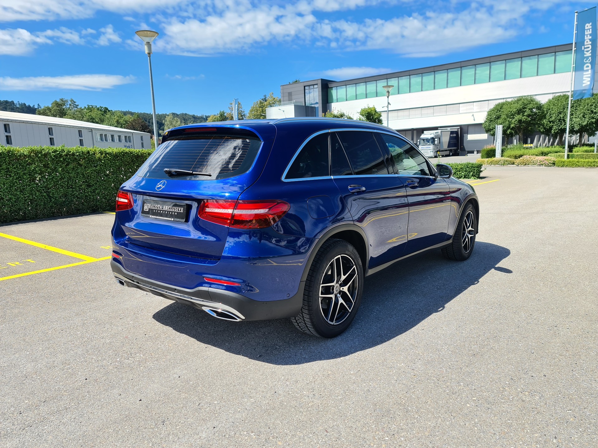 MERCEDES-BENZ GLC 220 d AMG Line 4Matic 9G-Tronic-image-3