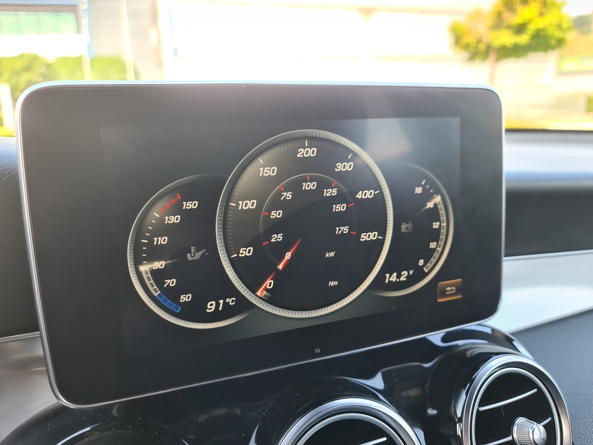 MERCEDES-BENZ GLC 220 d AMG Line 4Matic 9G-Tronic-image-10