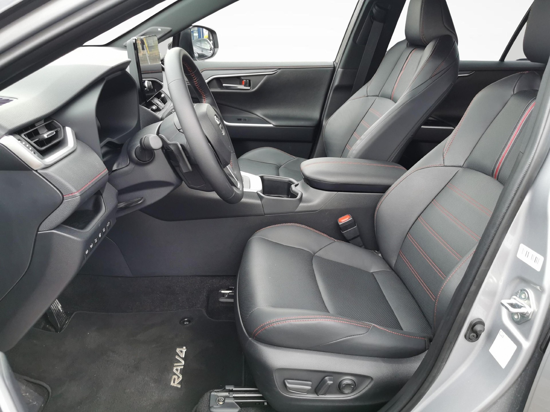 TOYOTA RAV4 2.5 Plug-In-Hybrid Platinum-image-1