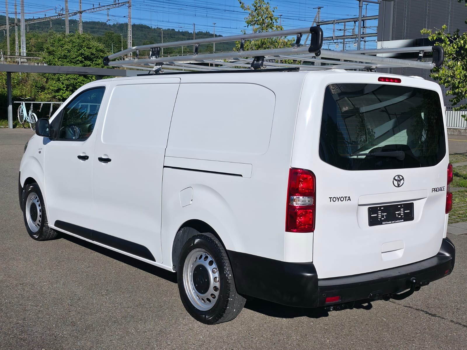 TOYOTA Proace 2.0D Panel Van L1 Luna-image-5