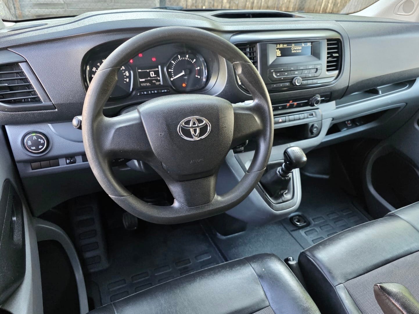 TOYOTA Proace 2.0D Panel Van L1 Luna-image-7