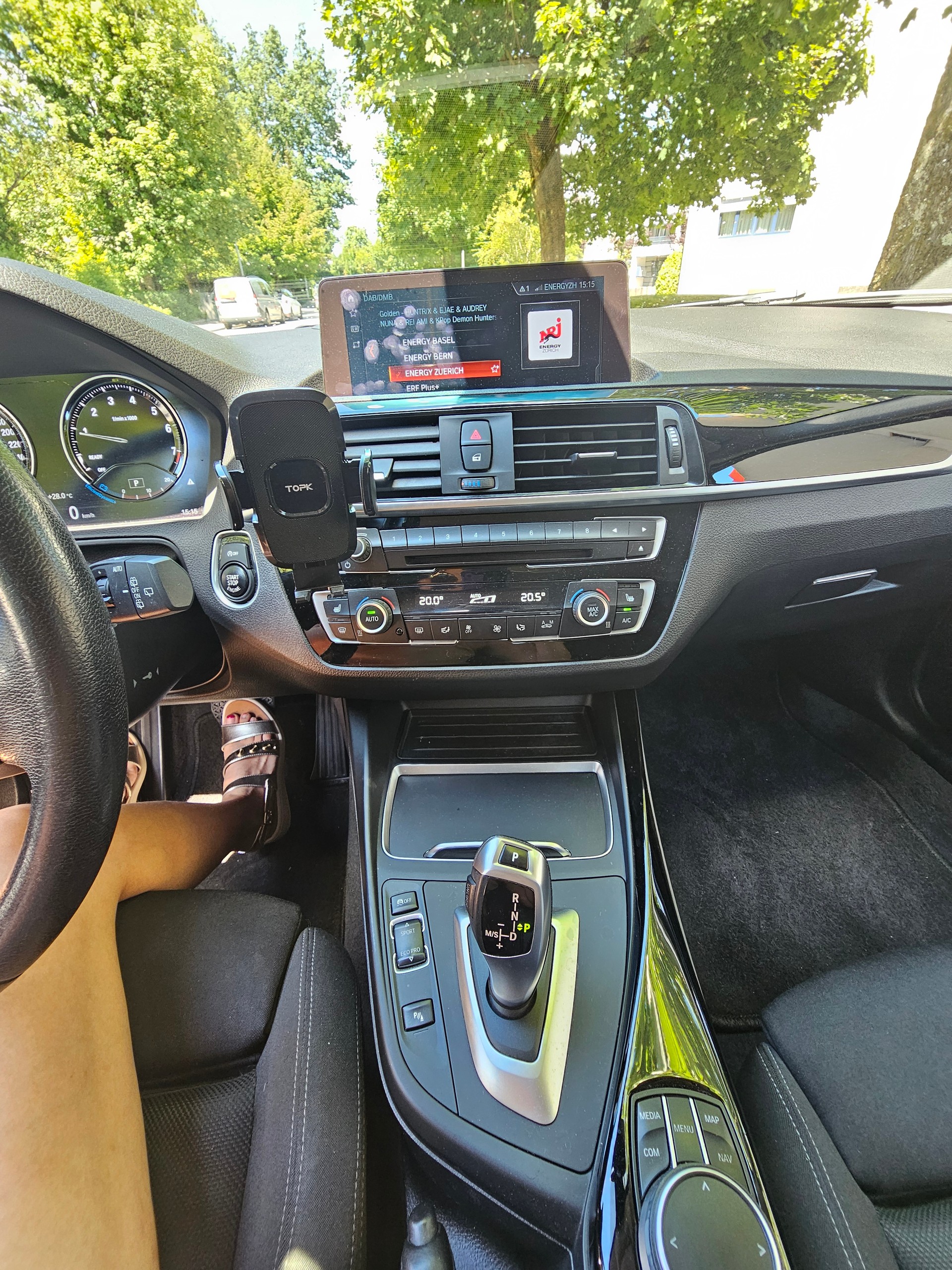 BMW 118i-image-4