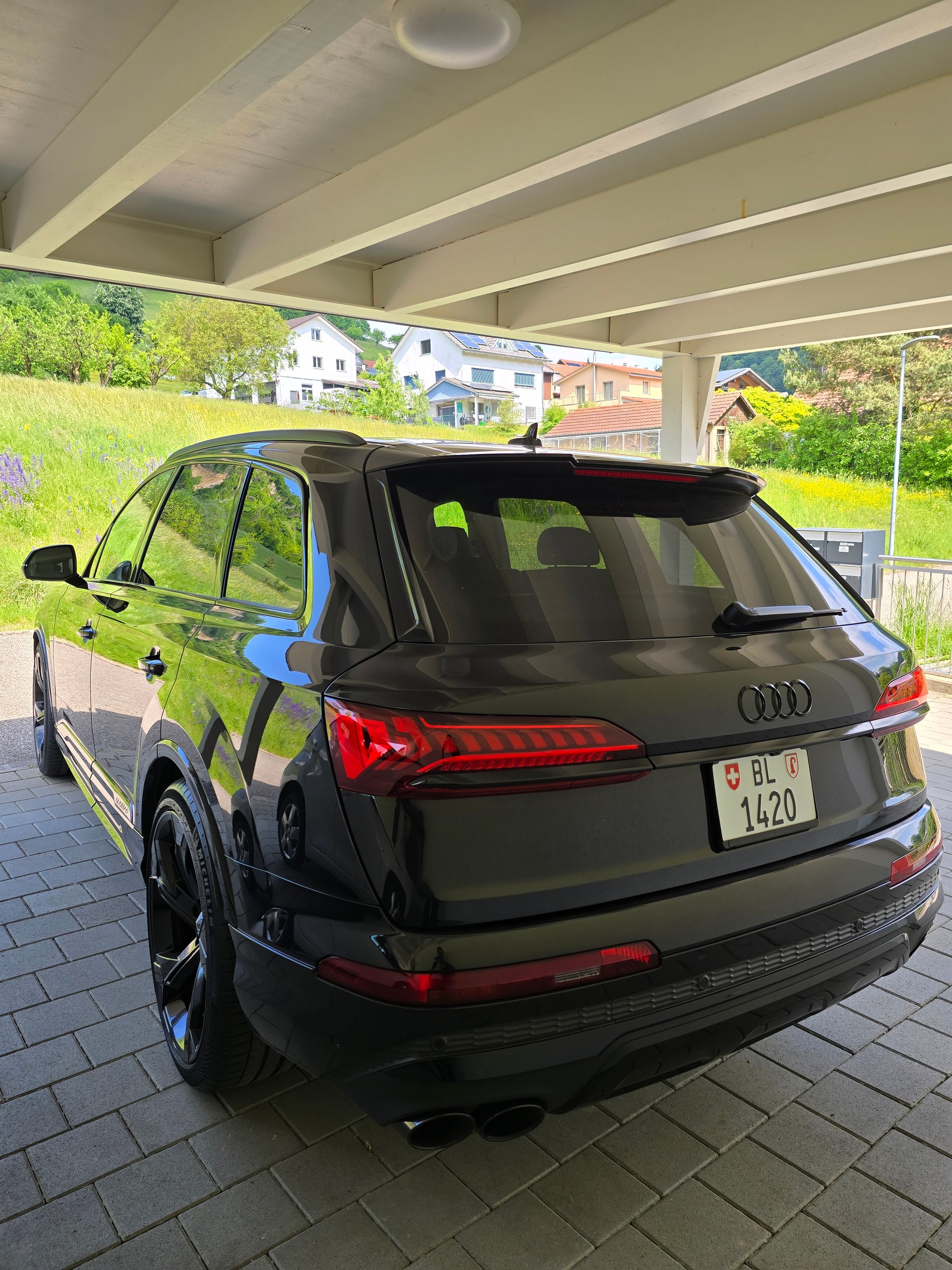 AUDI 4.0 V8 TDI quattro T-Tronic-image-2