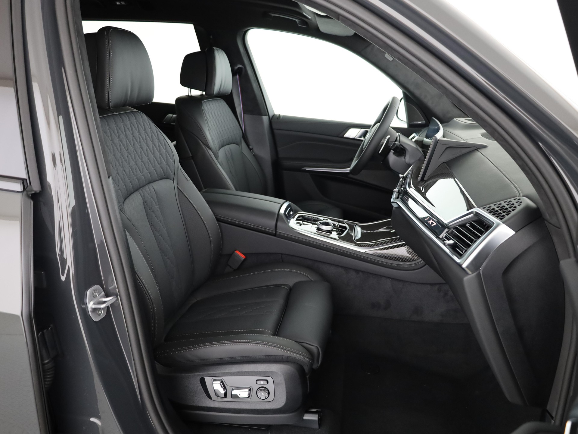 BMW X7 40d xDrive SAG-image-14