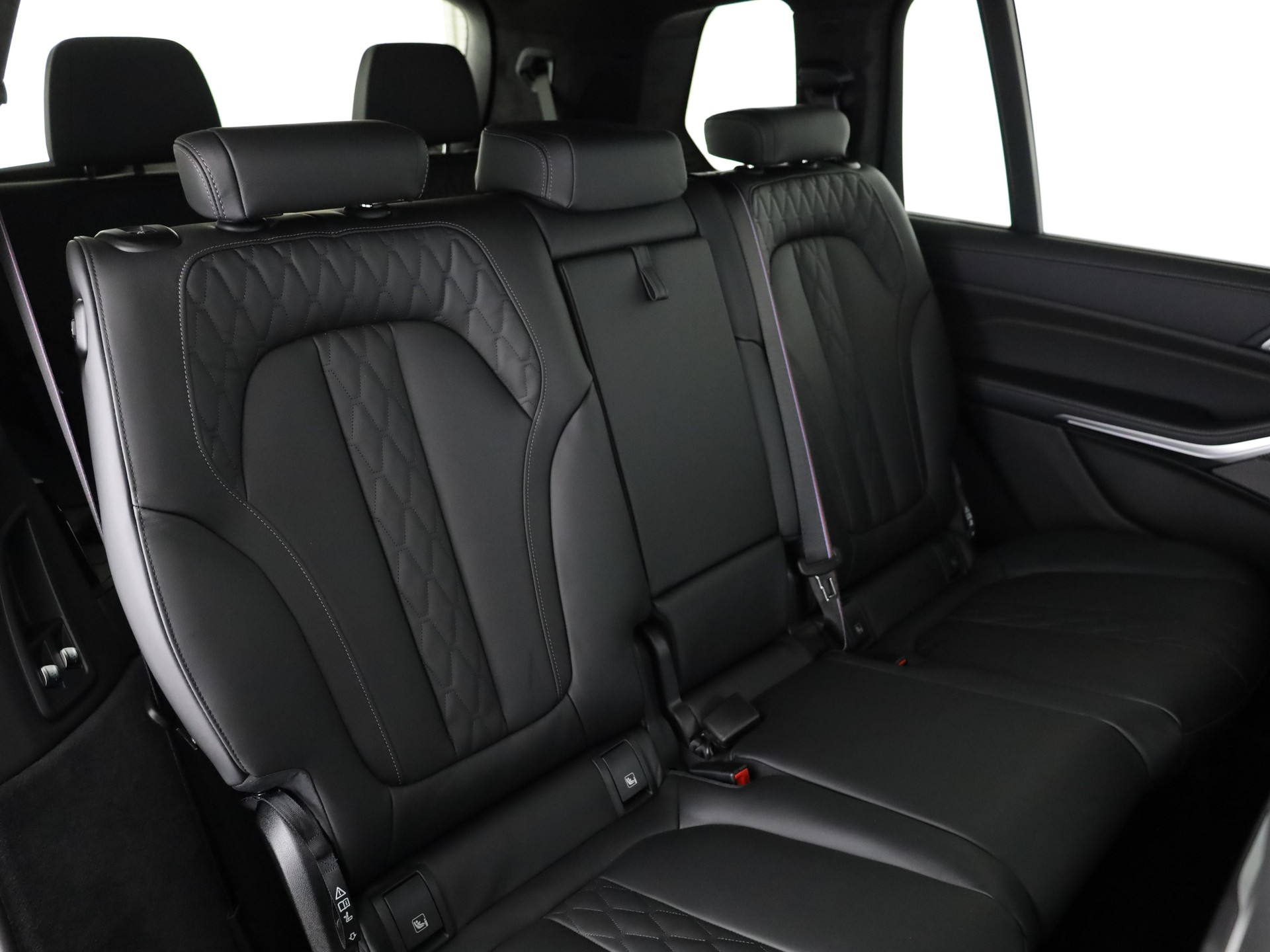 BMW X7 40d xDrive SAG-image-15