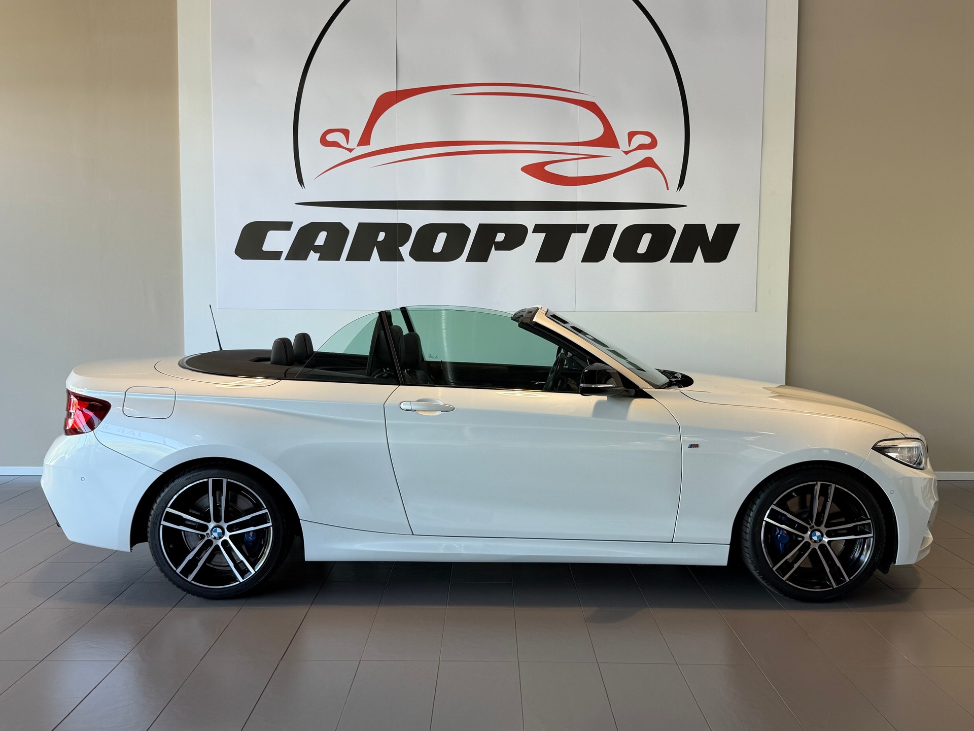 BMW M240i xDrive Steptronic-image-3