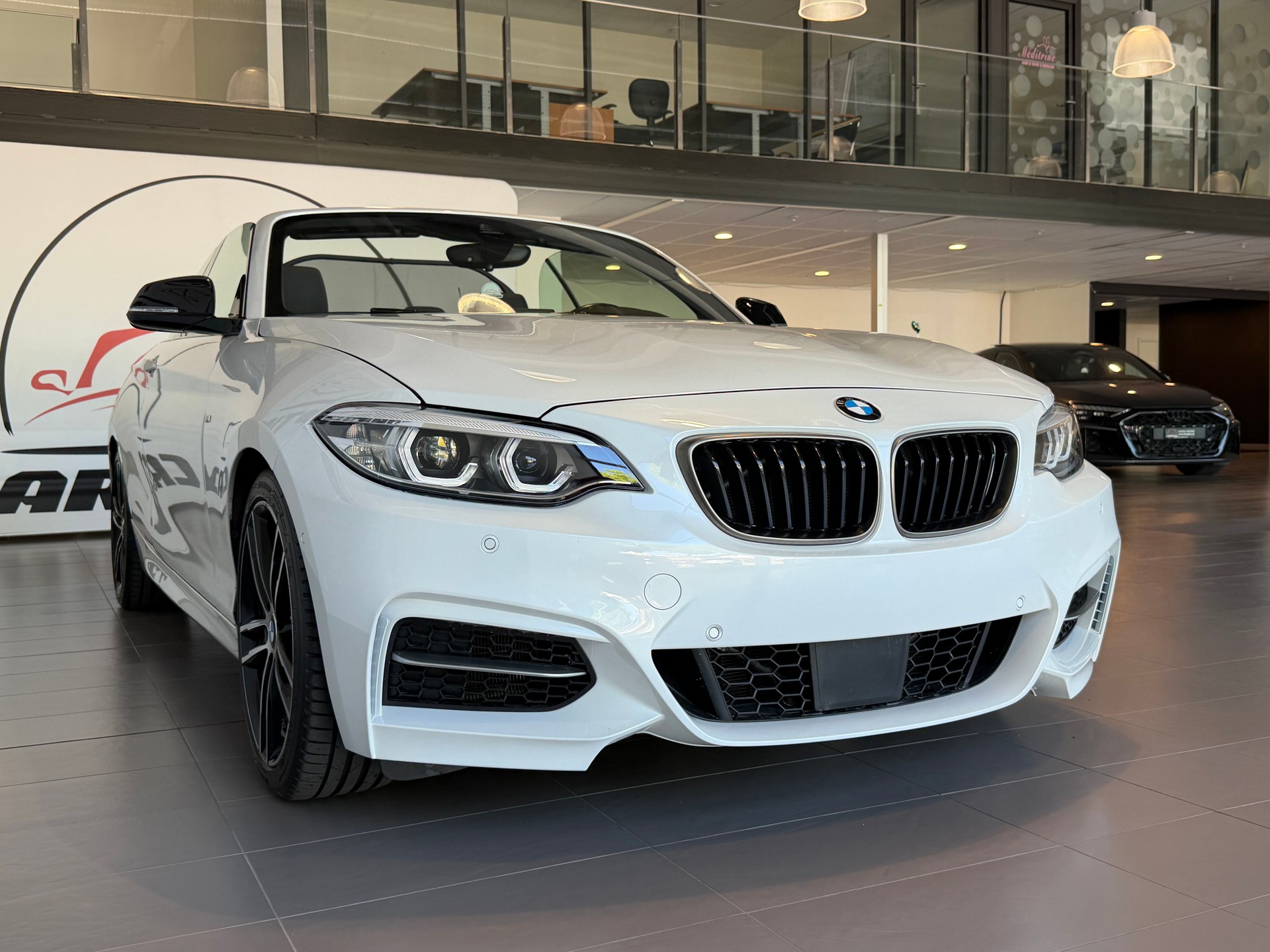 BMW M240i xDrive Steptronic-image-6