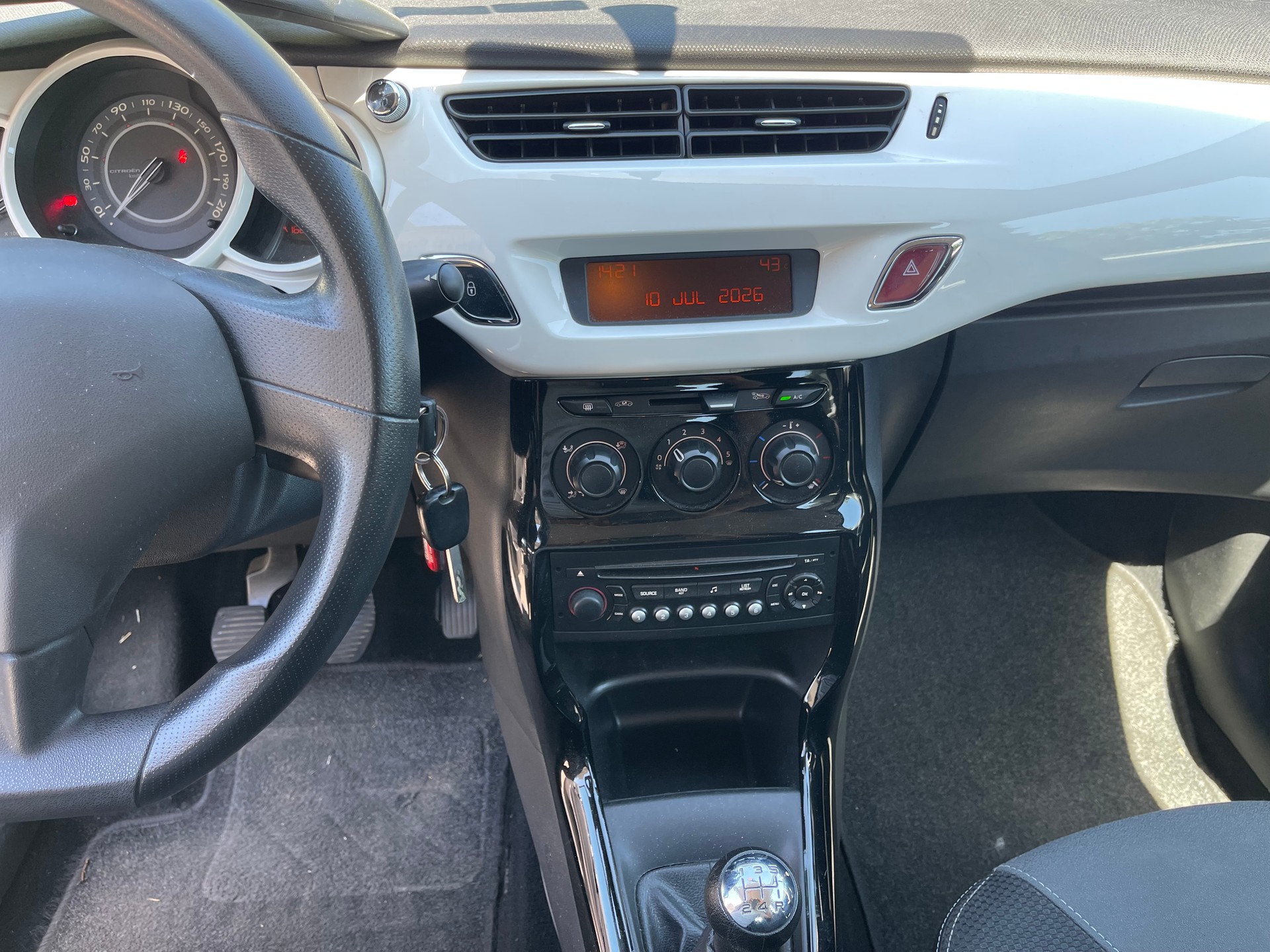 CITROEN C3 1.4i Swiss Style-image-9