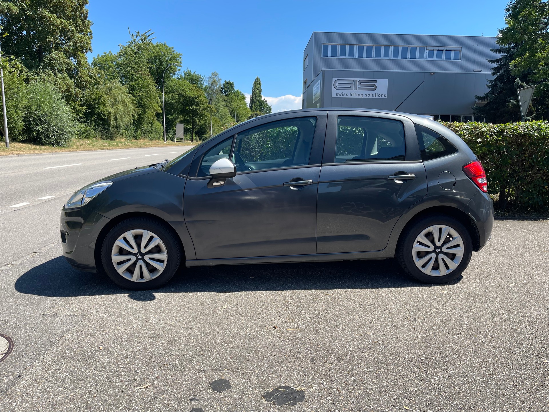 CITROEN C3 1.4i Swiss Style-image-1