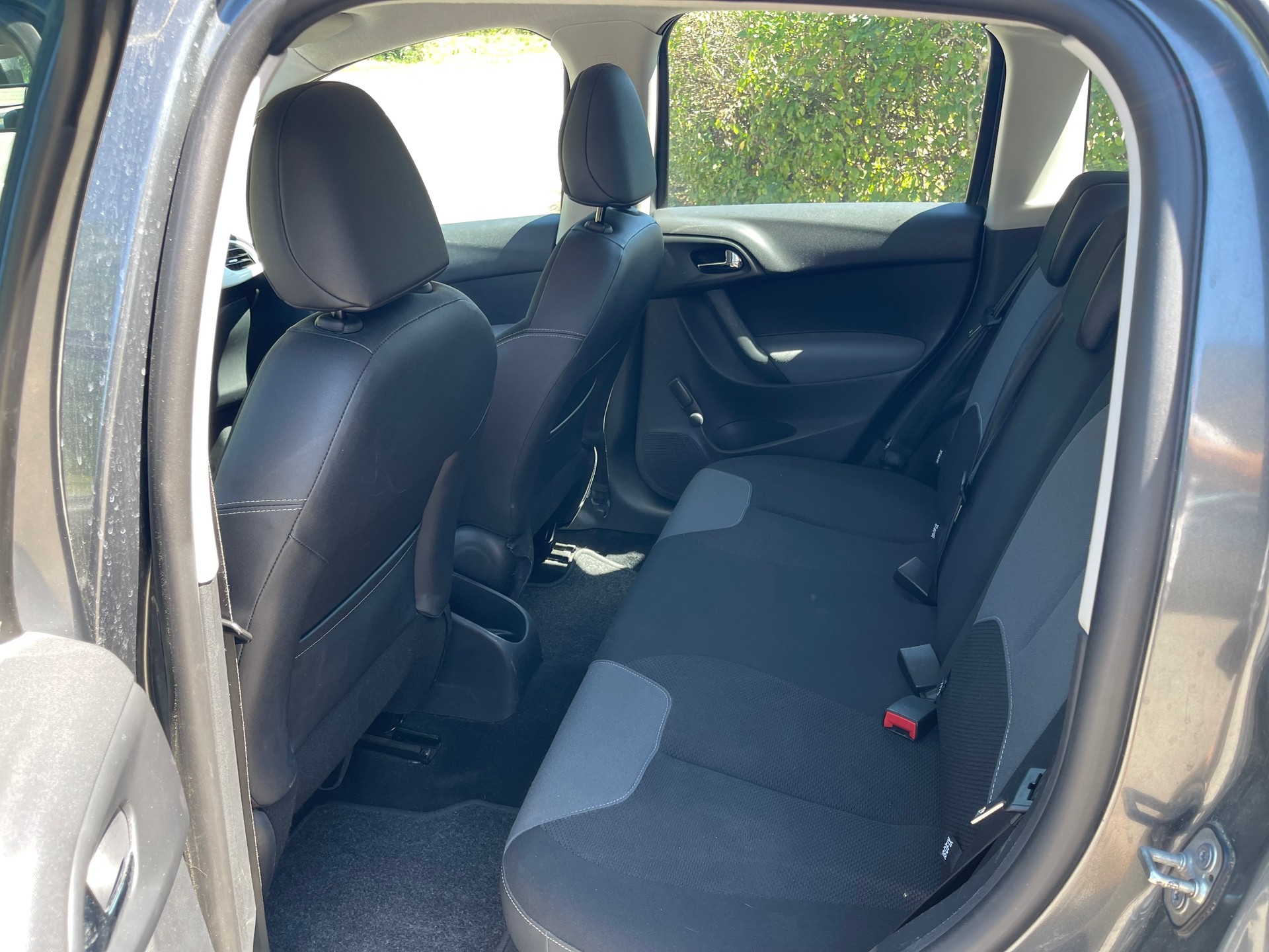 CITROEN C3 1.4i Swiss Style-image-7