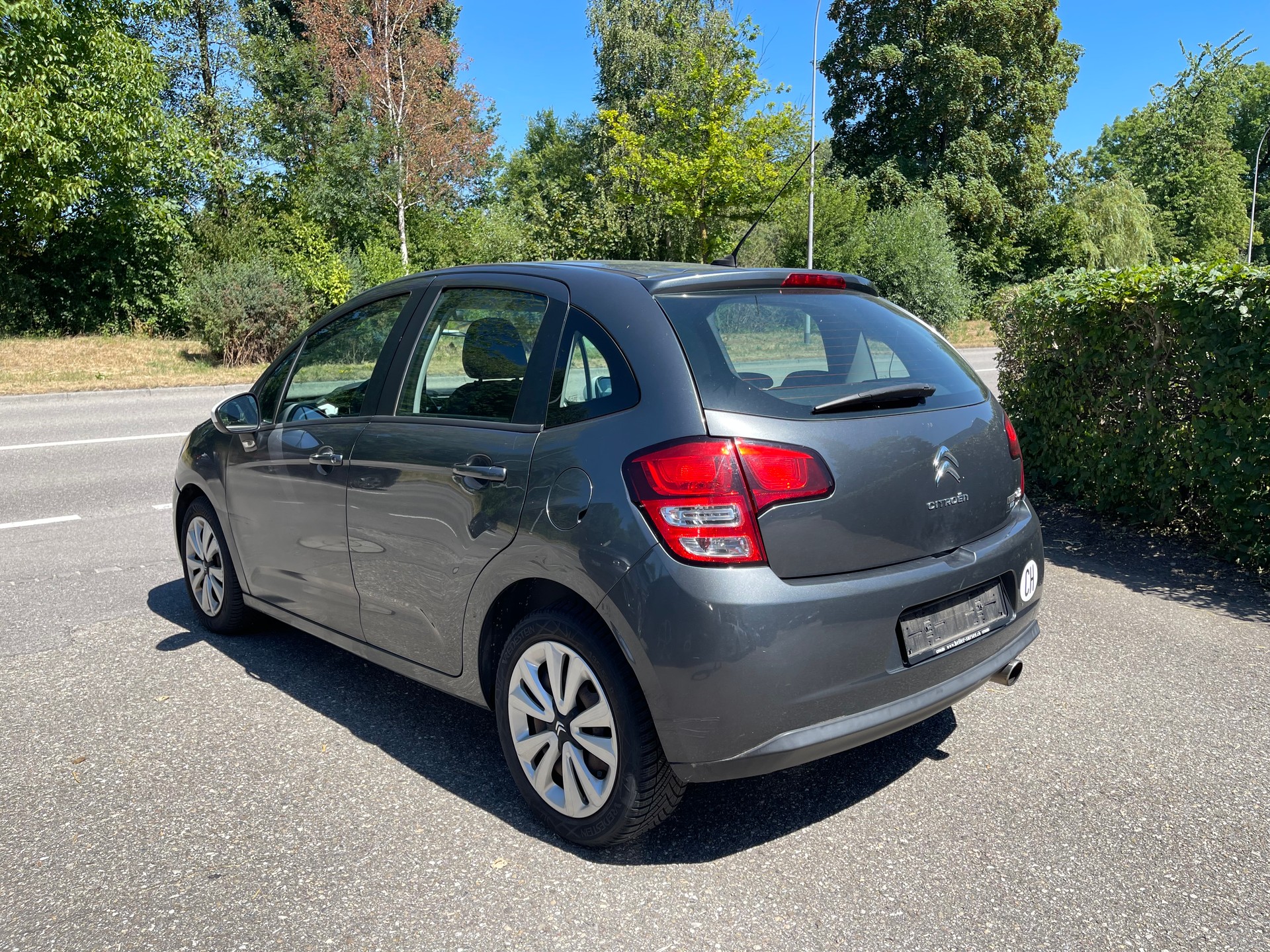 CITROEN C3 1.4i Swiss Style-image-2