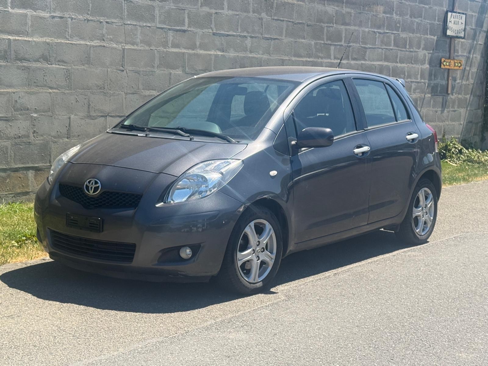 TOYOTA Yaris 1.33 S-image-0