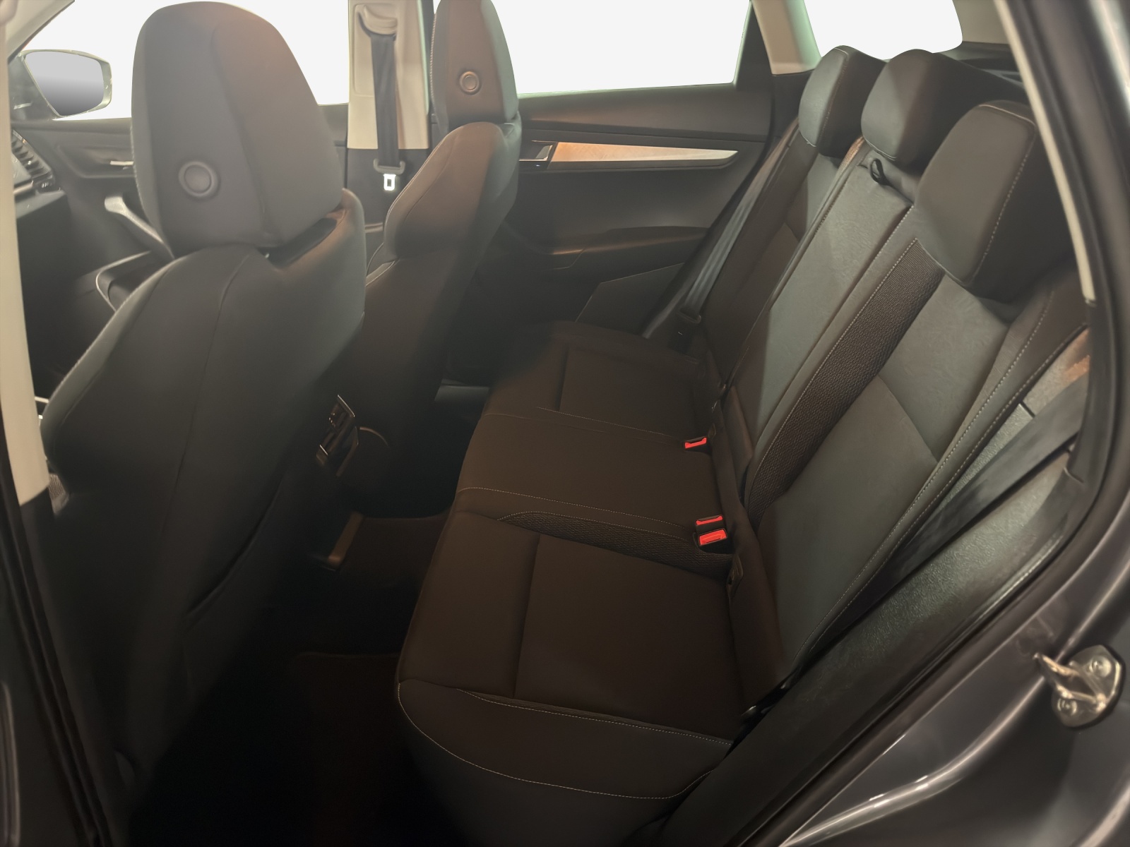 SKODA Karoq 1.5 TSI Ambition DSG-image-11