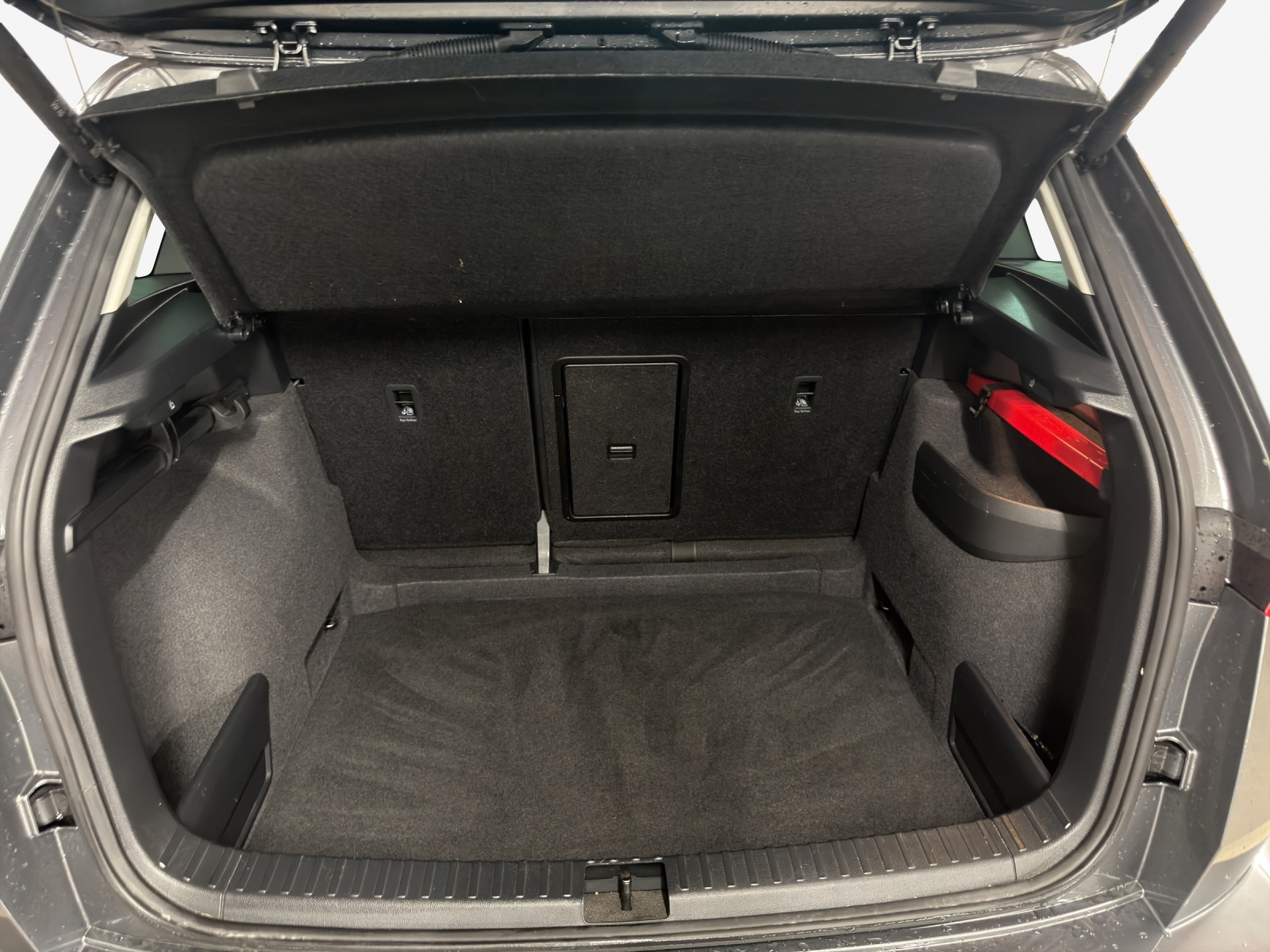 SKODA Karoq 1.5 TSI Ambition DSG-image-12