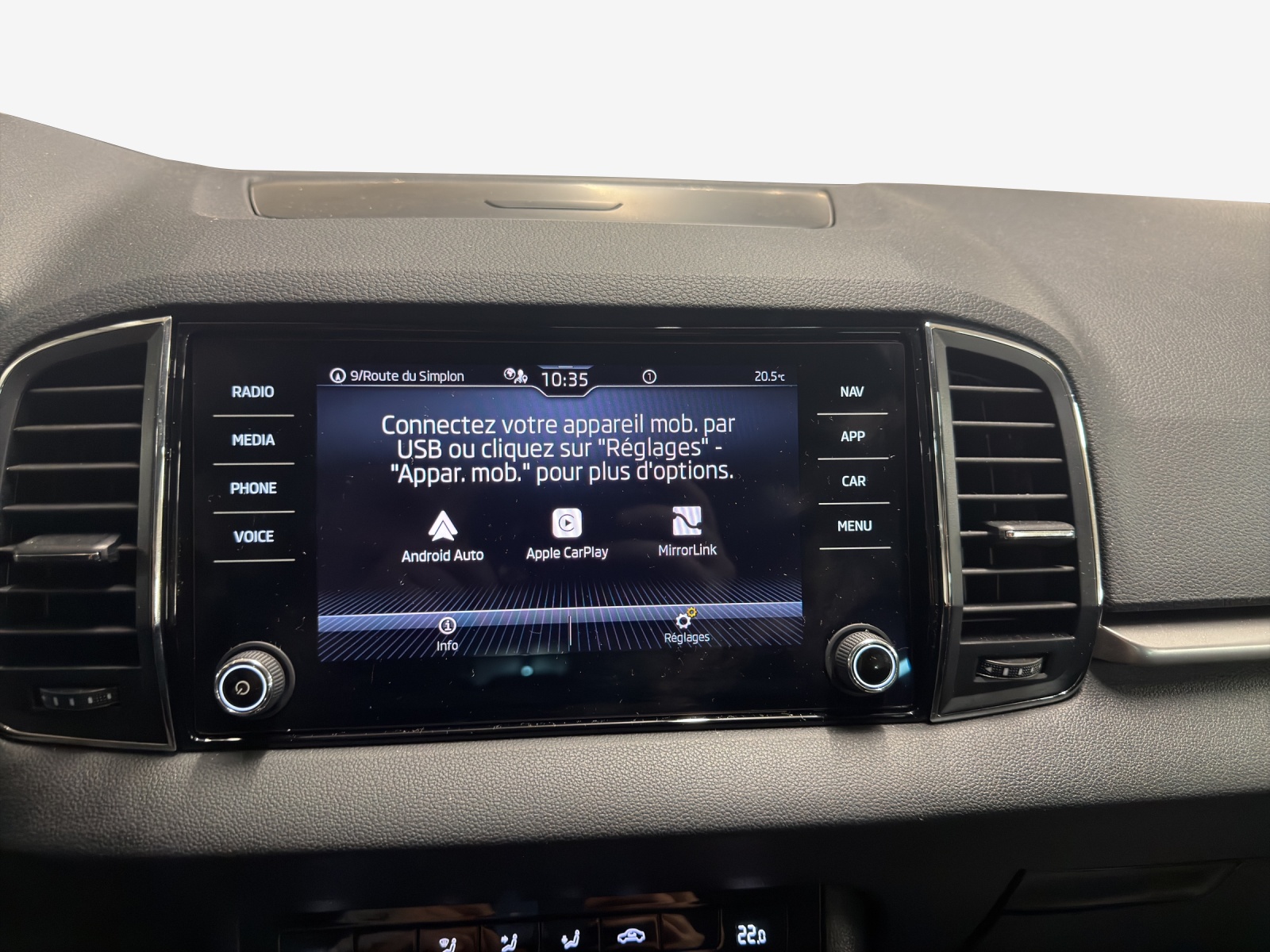 SKODA Karoq 1.5 TSI Ambition DSG-image-13