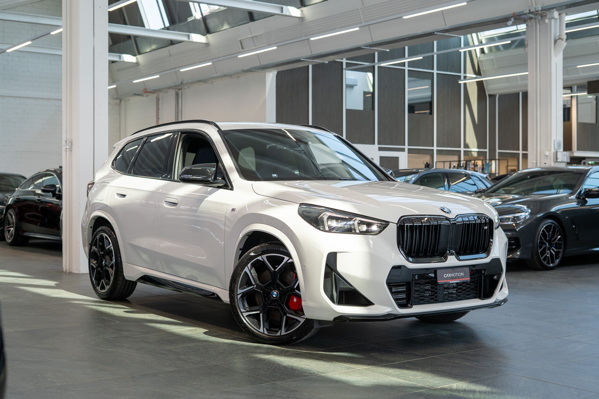 BMW X1 M35i M Sport Pro / Head-Up / Harman Kardon Sound / 360° Kamera-image-2
