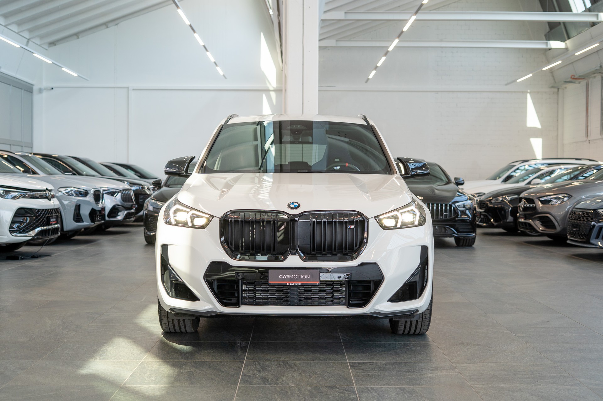 BMW X1 M35i M Sport Pro / Head-Up / Harman Kardon Sound / 360° Kamera-image-1
