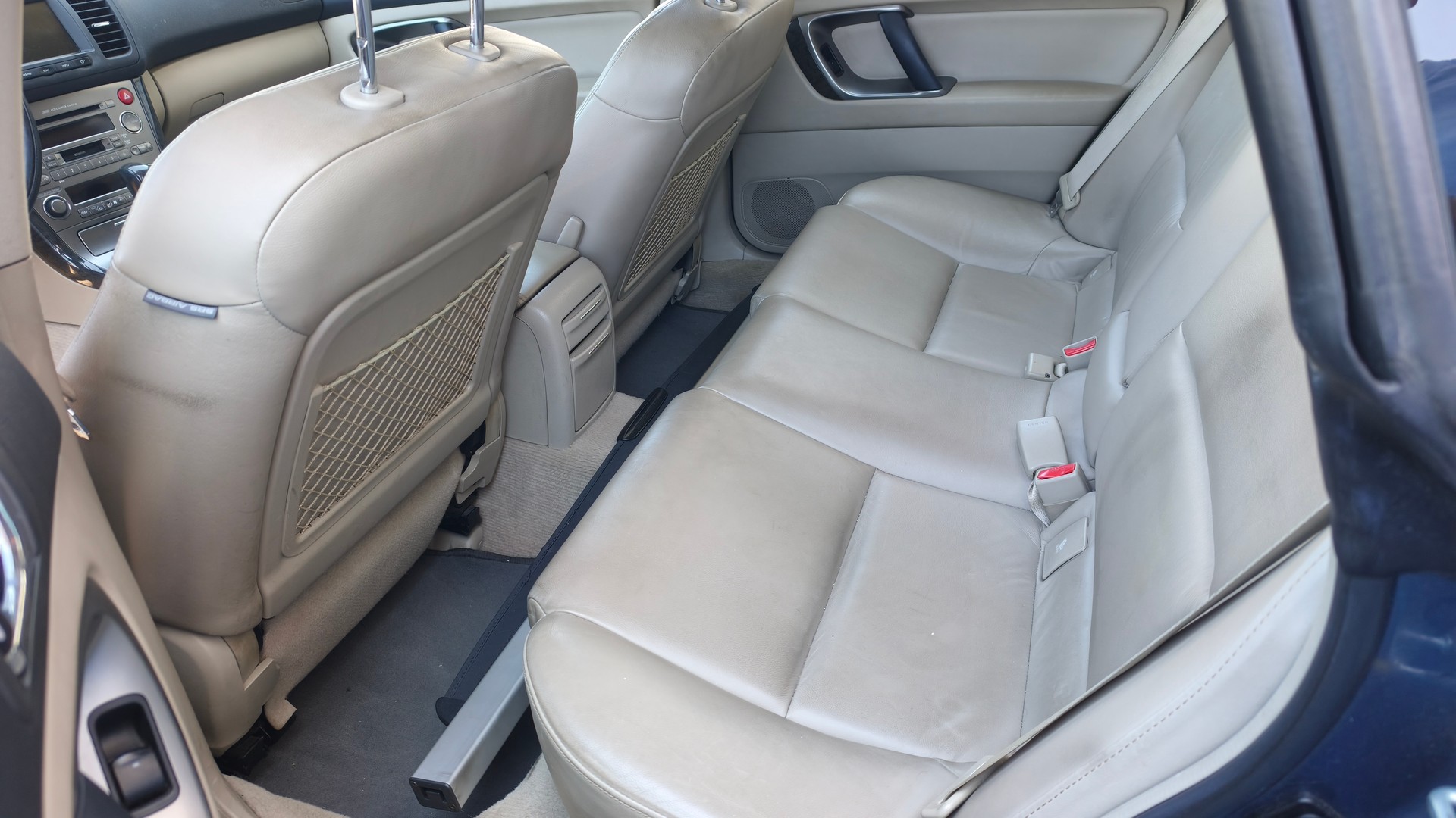 SUBARU Outback 3.0R AWD H6 Automatic-image-11