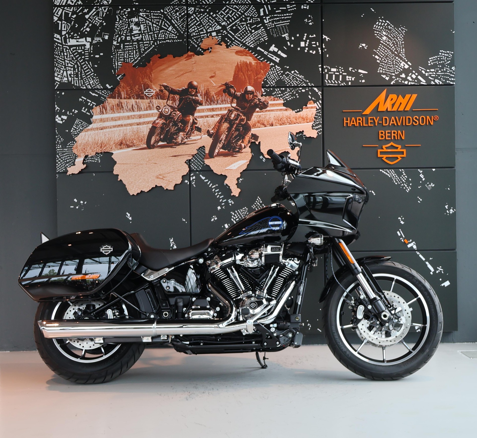 HARLEY-DAVIDSON FXLRST Low Rider ST 117ci