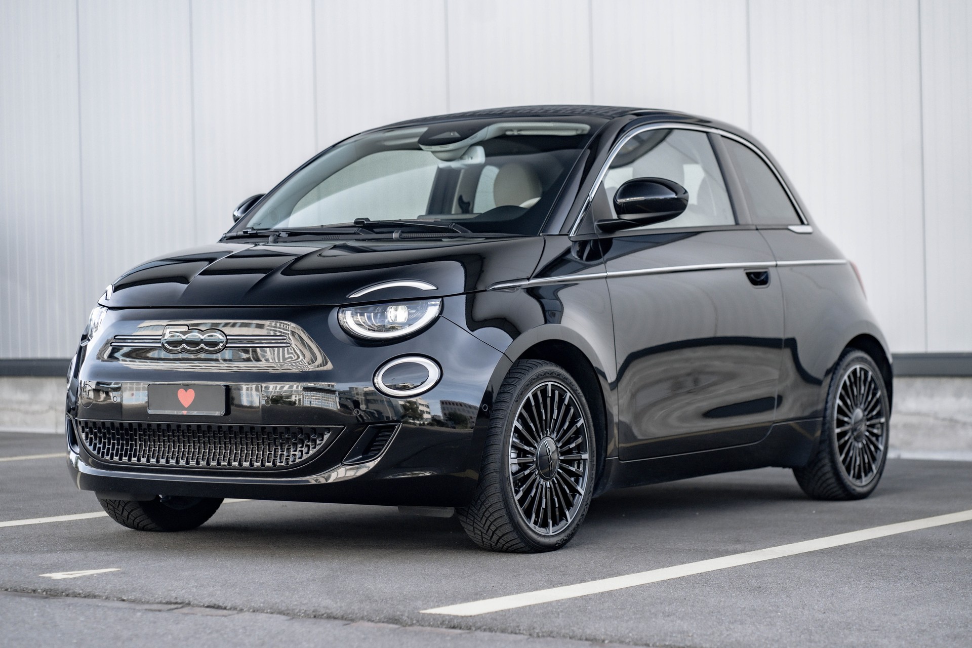 FIAT 500 C electric 87 kW La Prima * FRISCH AB MFK * TRAUMHAFTE AUSSTATTUNG *-image-0