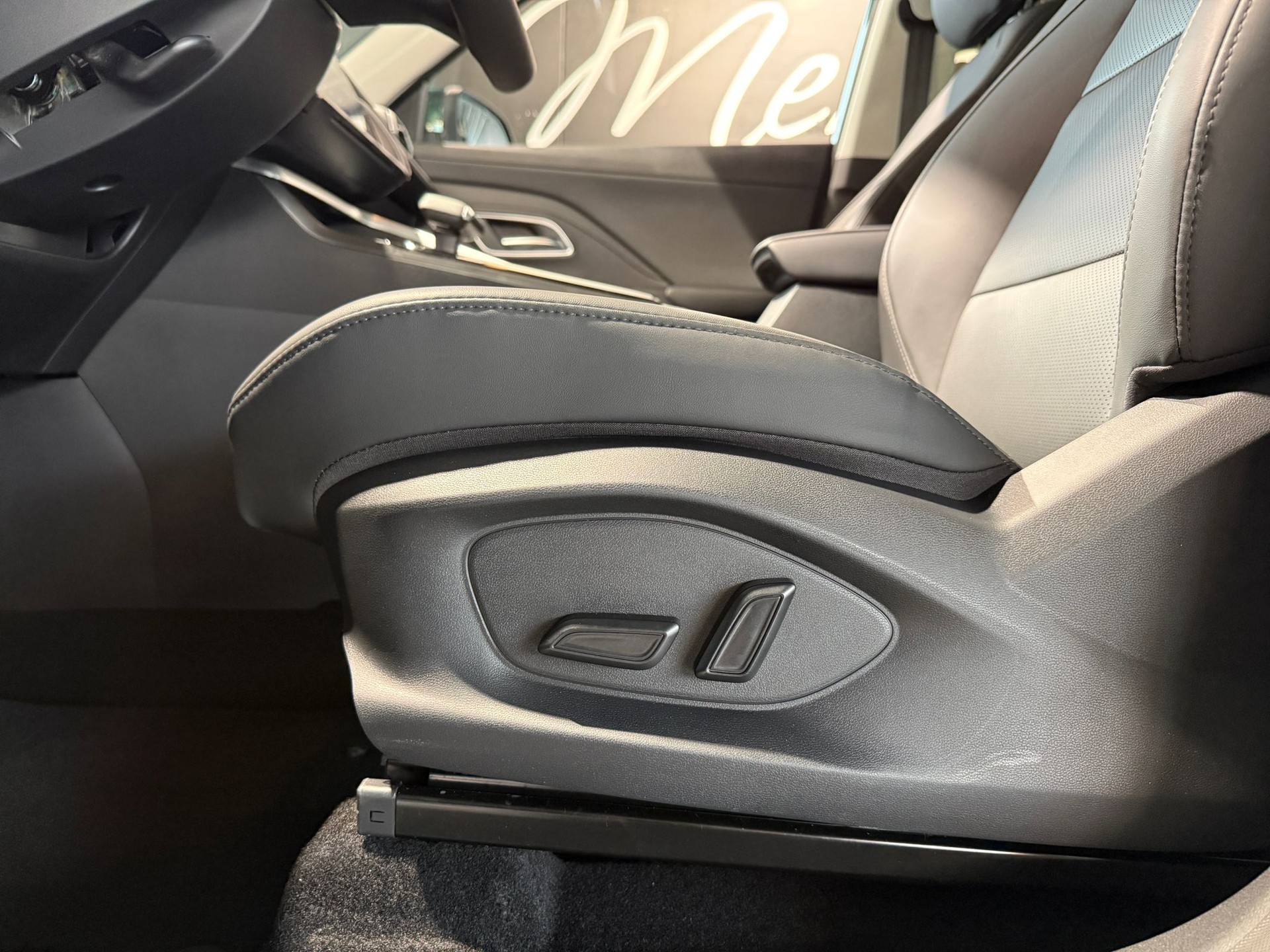 MG ZS 1.5 HEV Luxury-image-7