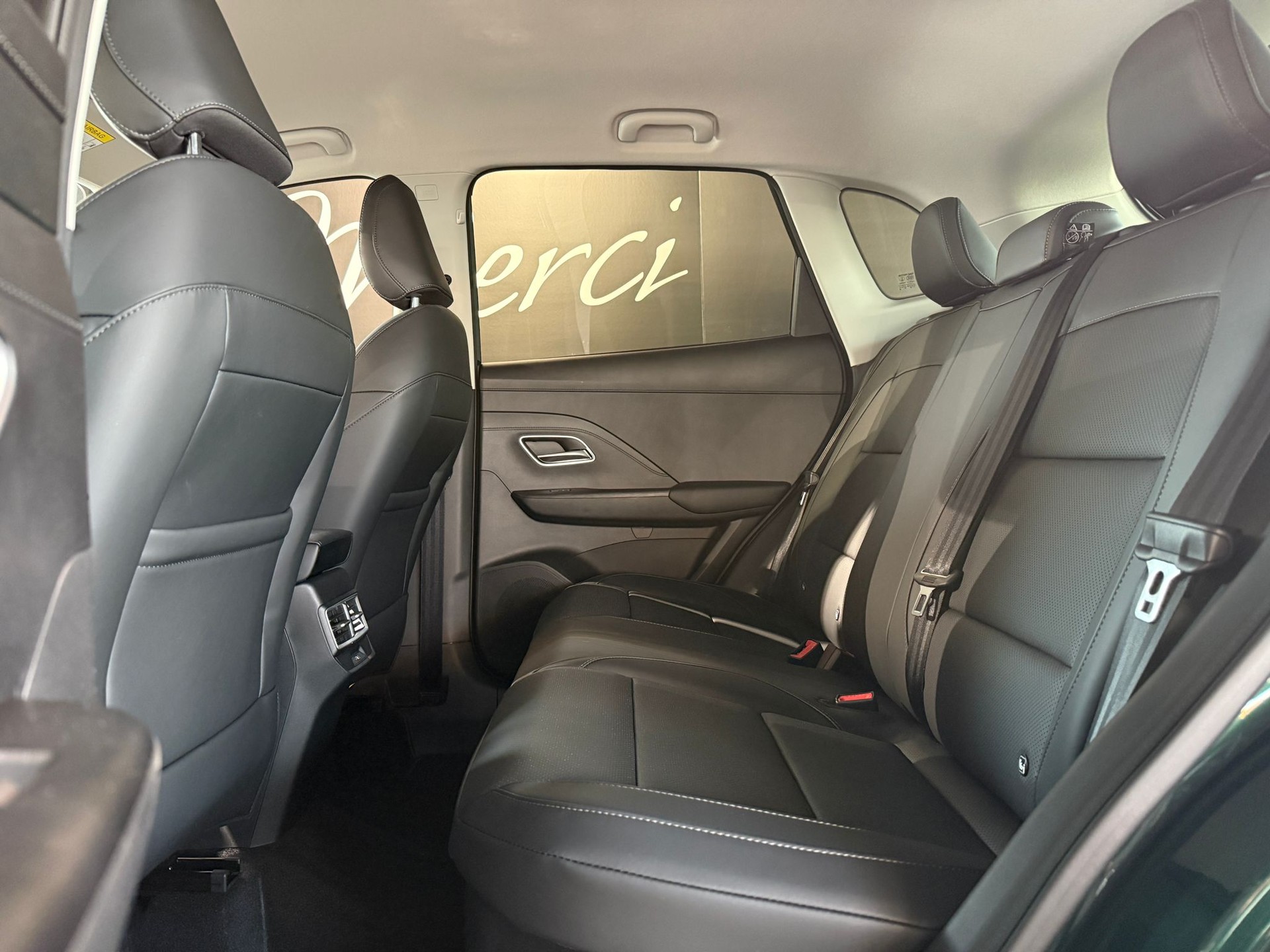 MG ZS 1.5 HEV Luxury-image-9