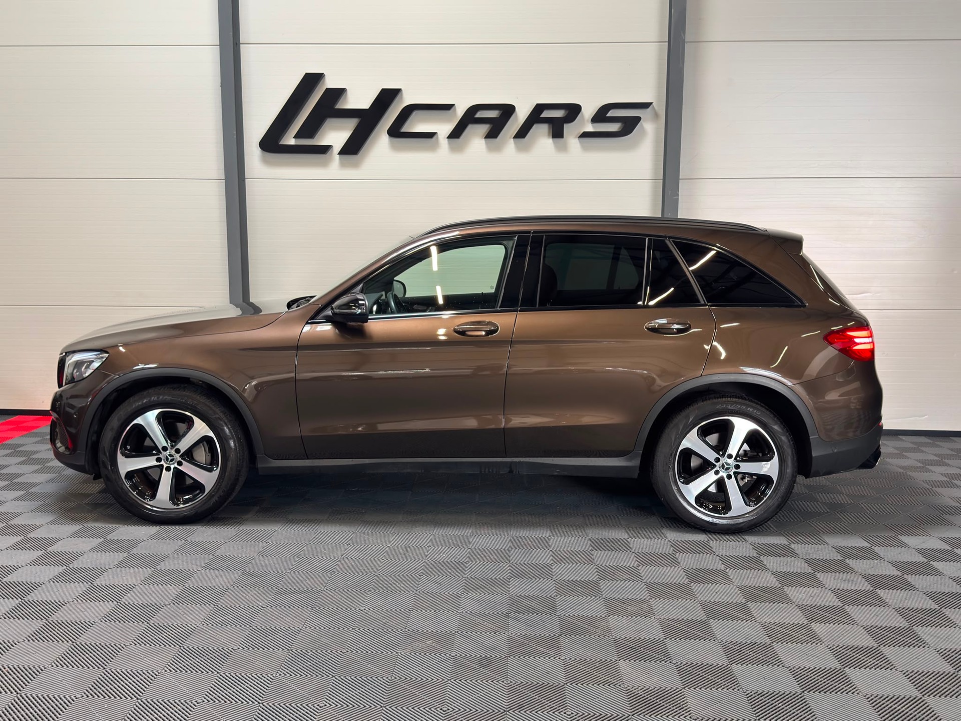 MERCEDES-BENZ GLC 250 d Exclusive 4m-image-1