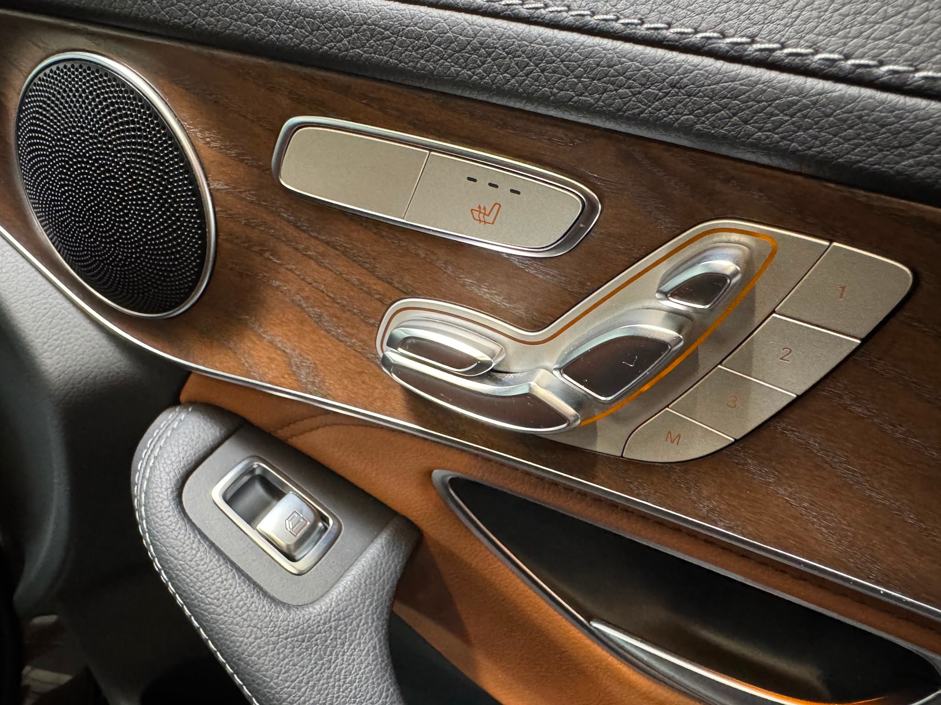 MERCEDES-BENZ GLC 250 d Exclusive 4m-image-9