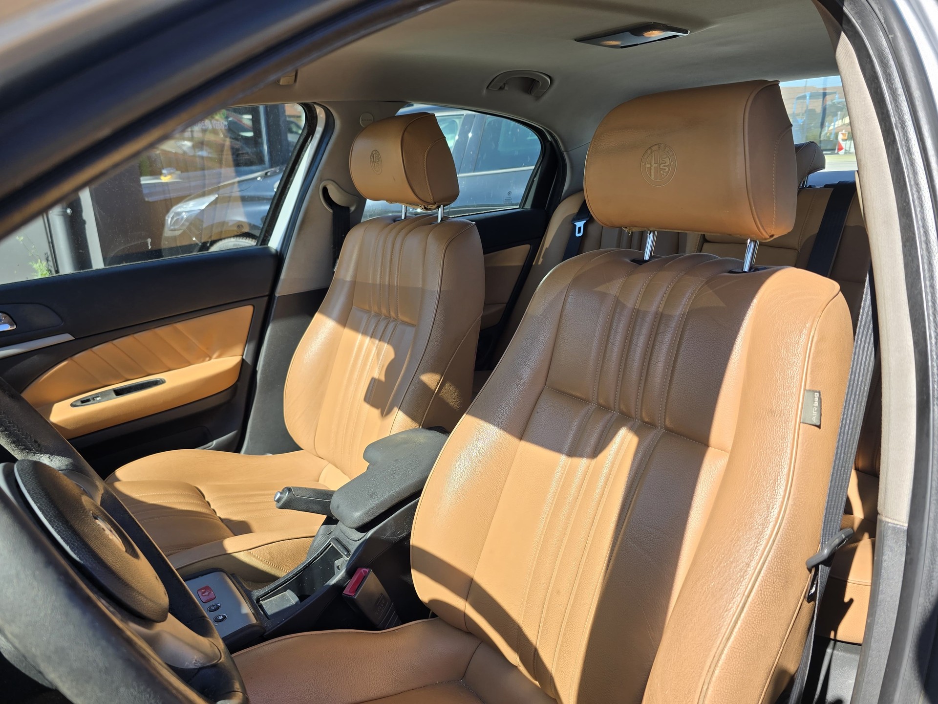ALFA ROMEO 159 1.9 JTD-image-6