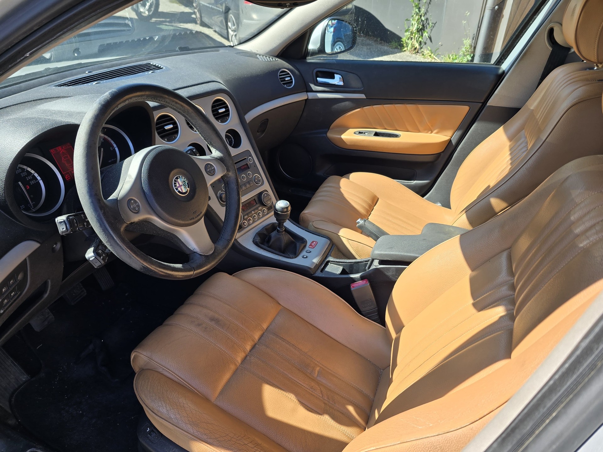 ALFA ROMEO 159 1.9 JTD-image-7
