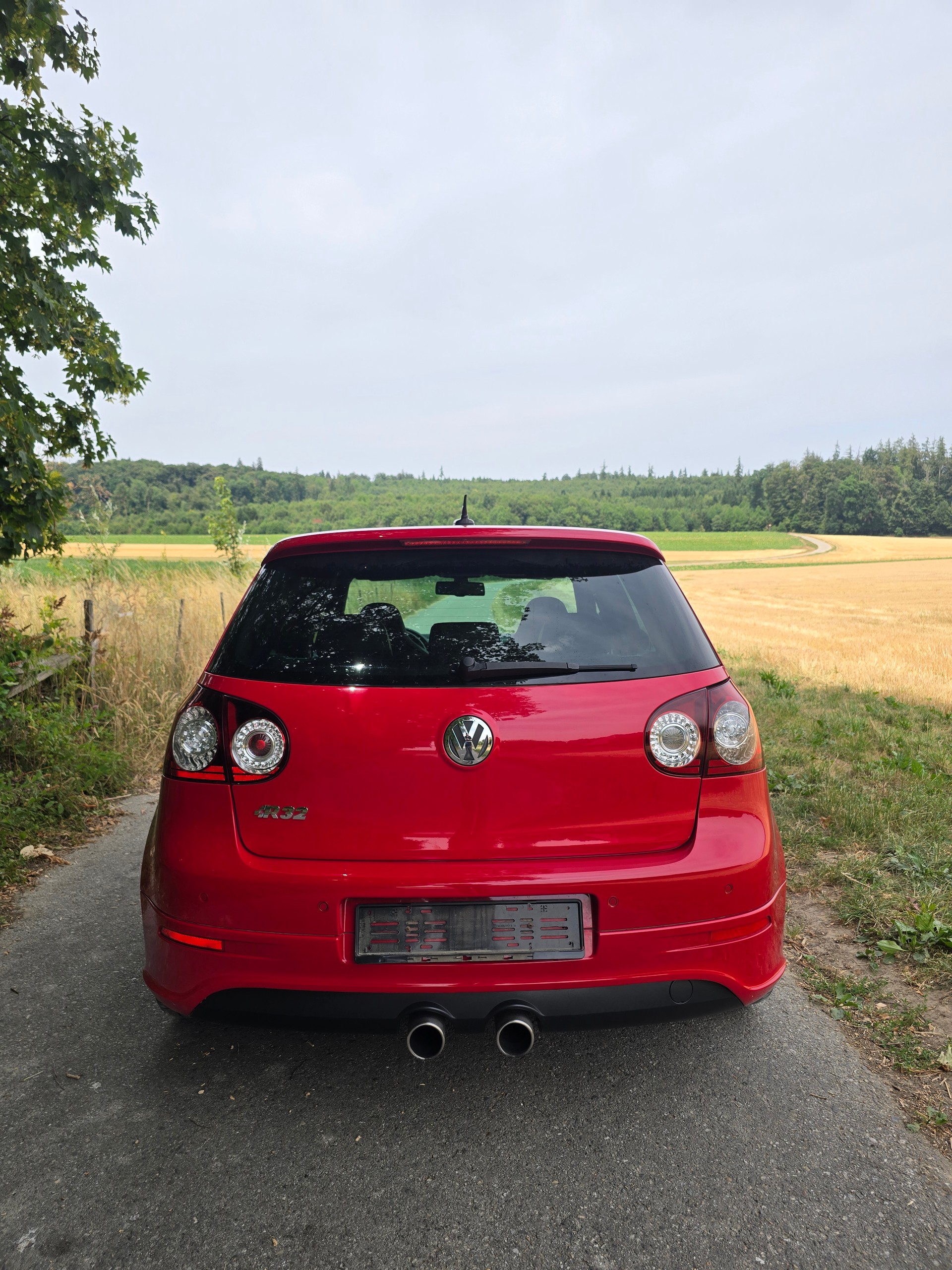 VW Golf R32 4Motion-image-5