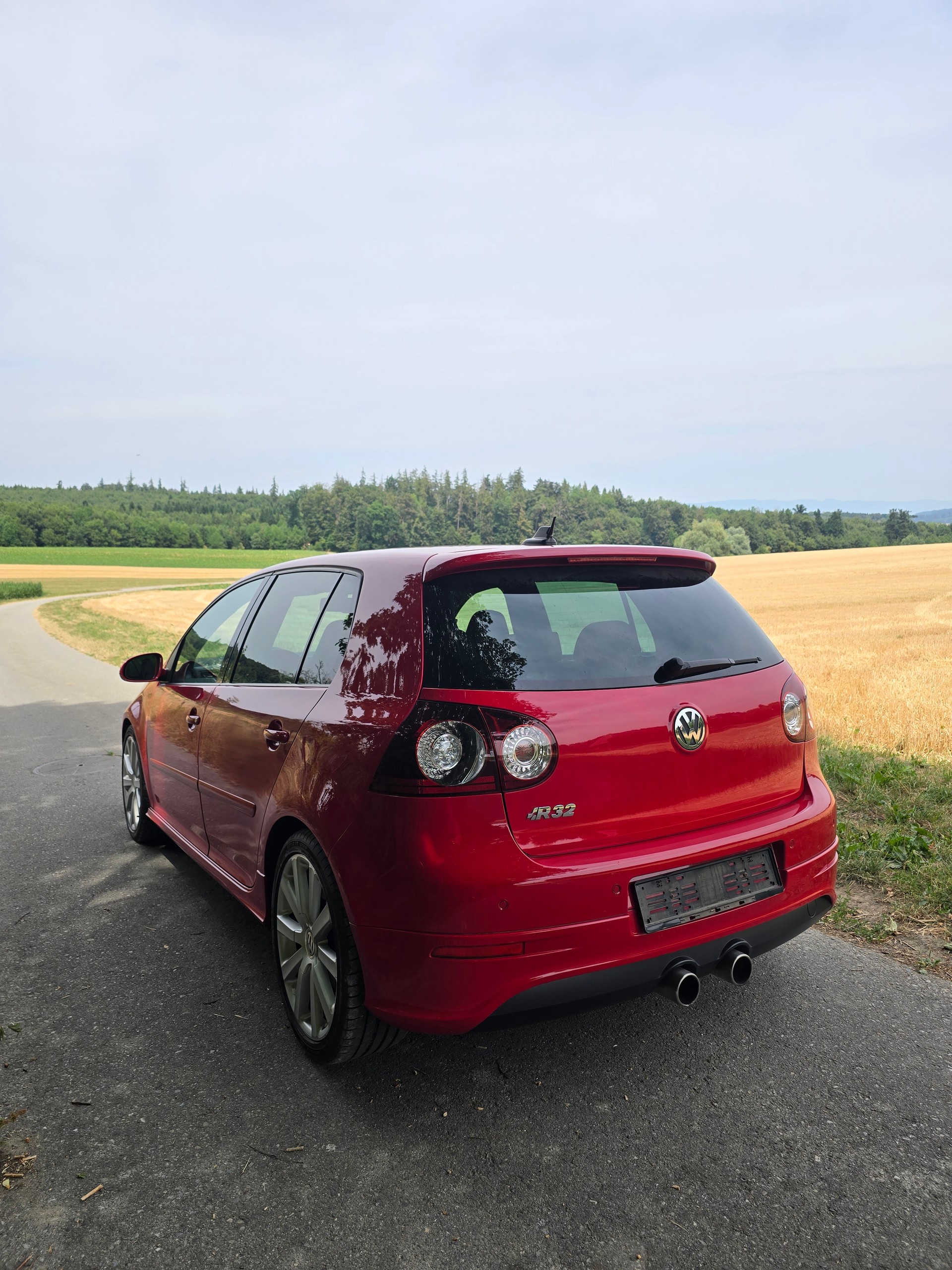 VW Golf R32 4Motion-image-8